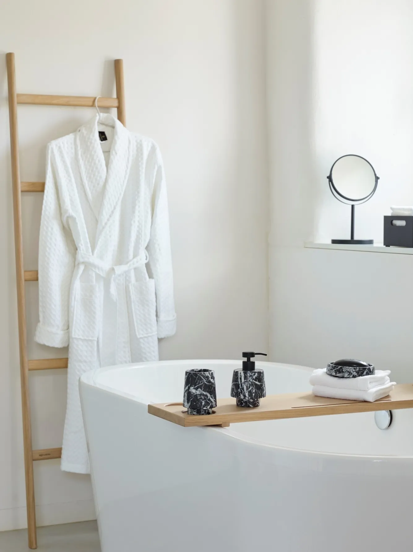 Aquanova Aquanova ORION cup / toothbrush holder Black