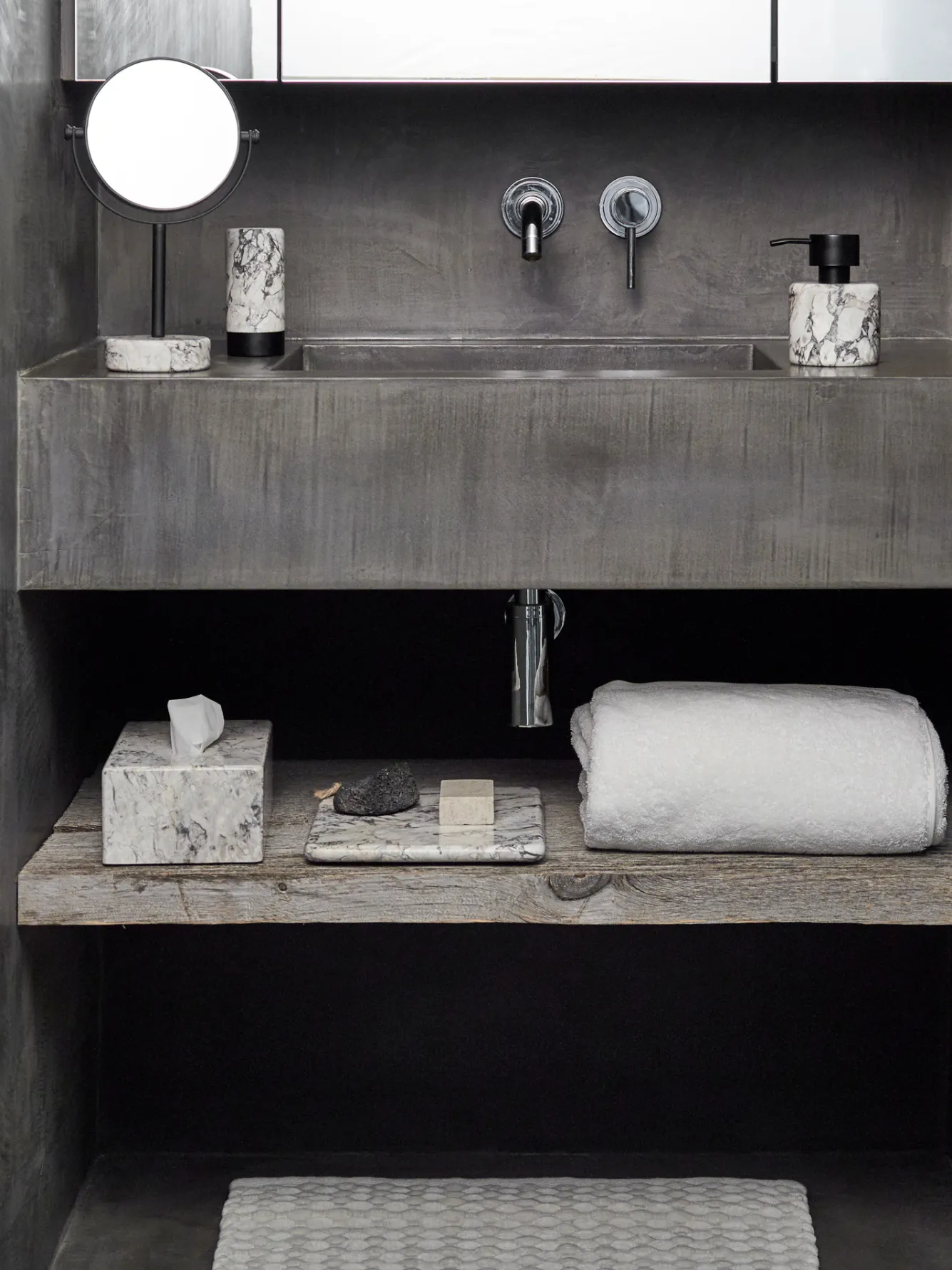 Aquanova Bath mat MAKS color Silver Gray-95