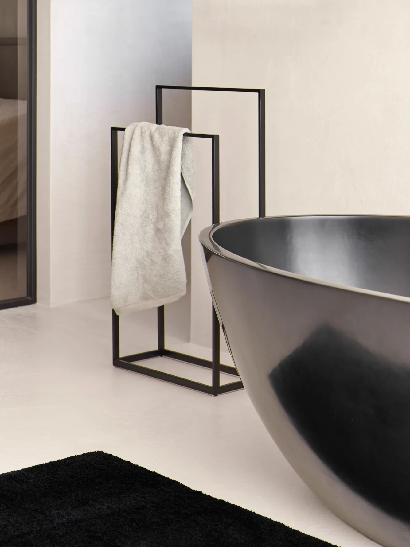 Aquanova Bath mat MAURO color Black (MAUBM-09)