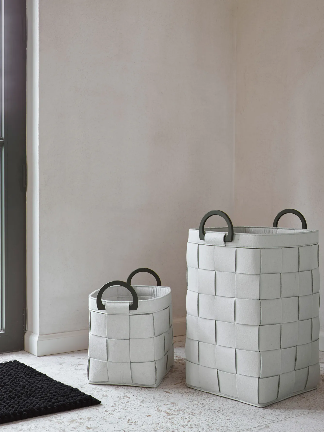 Aquanova Bath mat AXEL color Black (AXEBM-09)