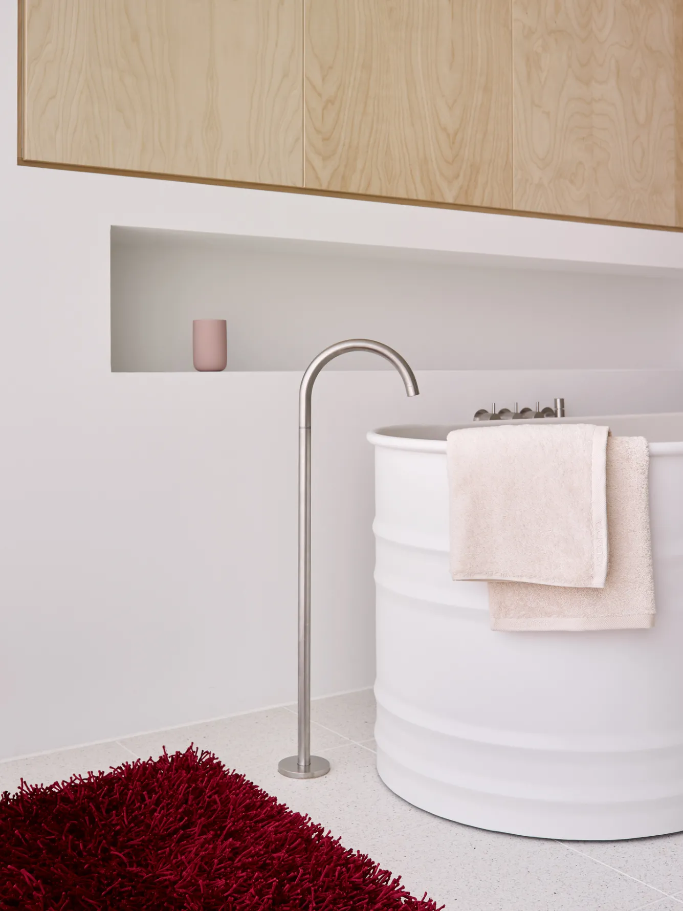 Aquanova Bath mat KEMEN Chili Pepper-142, red (KEMBM-142)