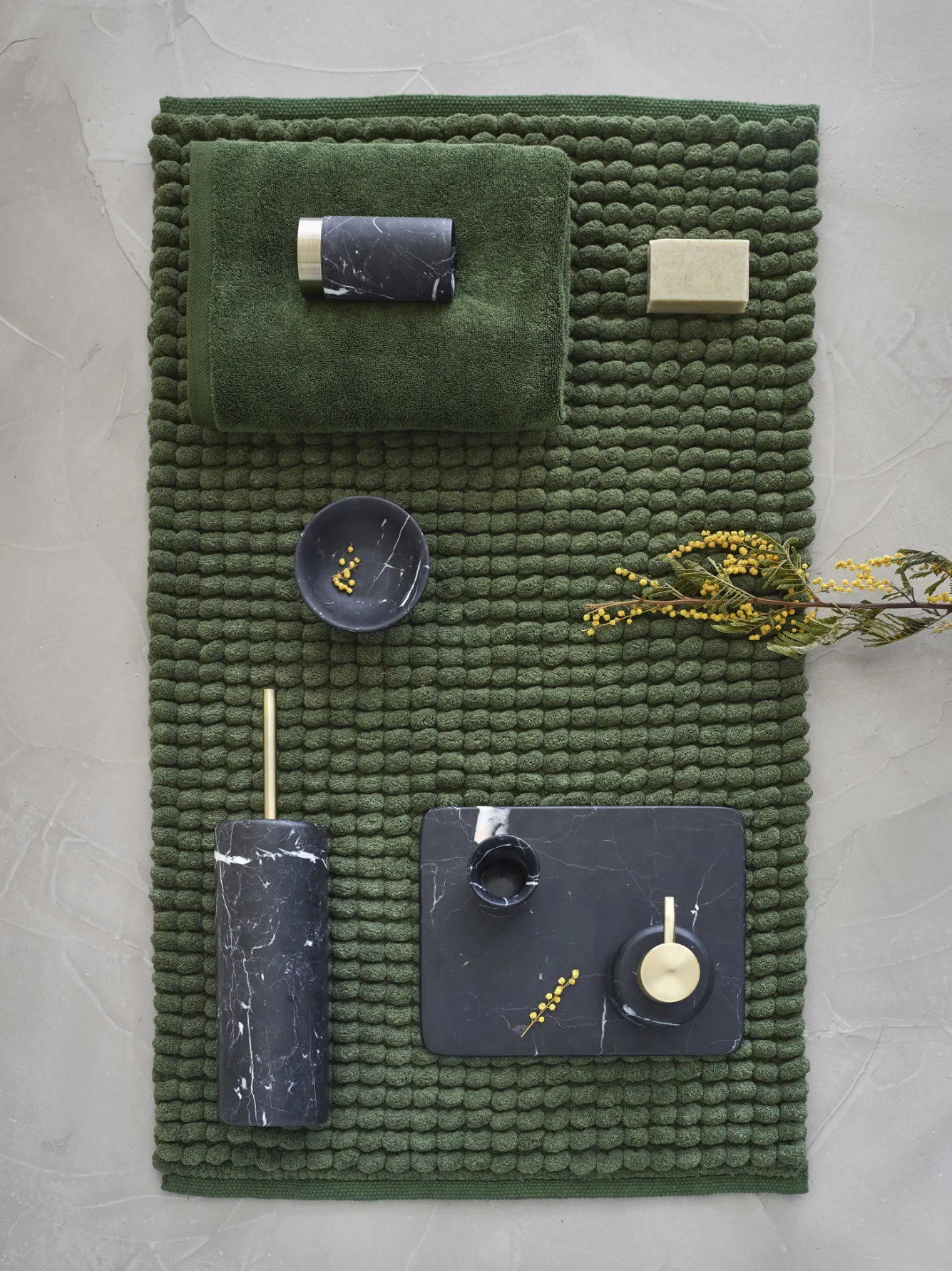 Aquanova Bath mat AXEL color Moss (AXEBM-125)