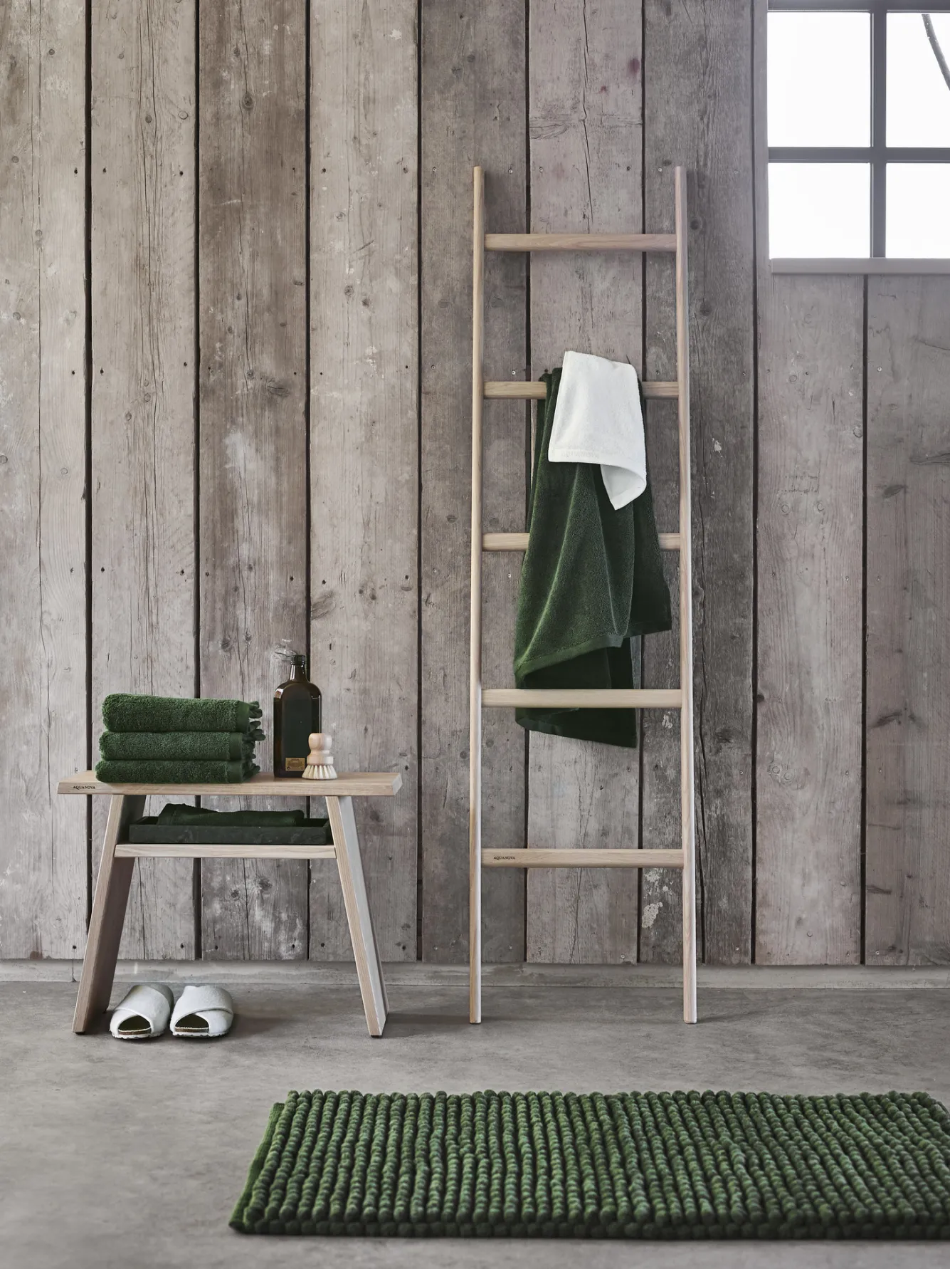 Aquanova Bath mat AXEL color Moss (AXEBM-125)