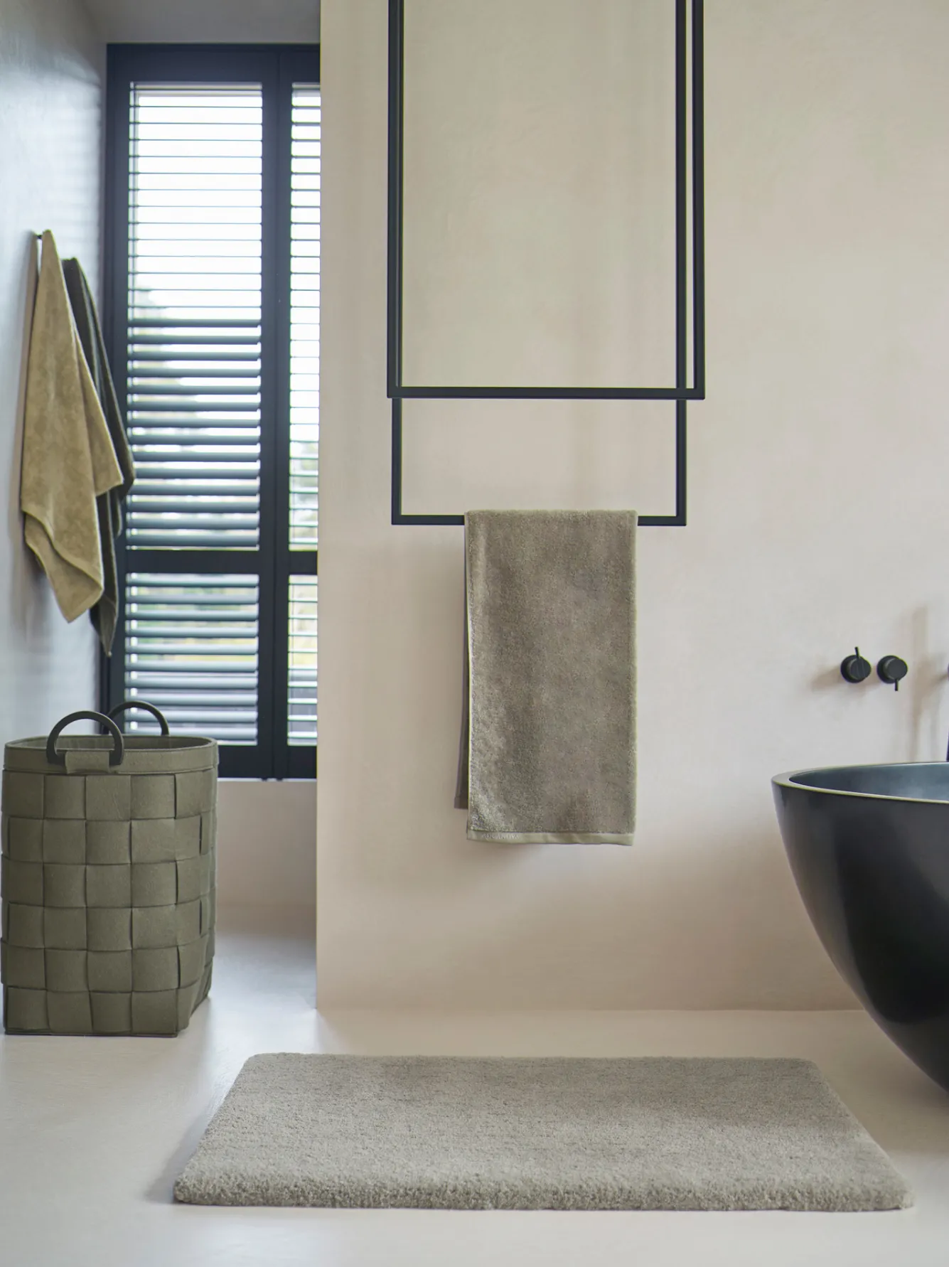 Aquanova Bath mat MAURO color Absynth (MAUBM-128)