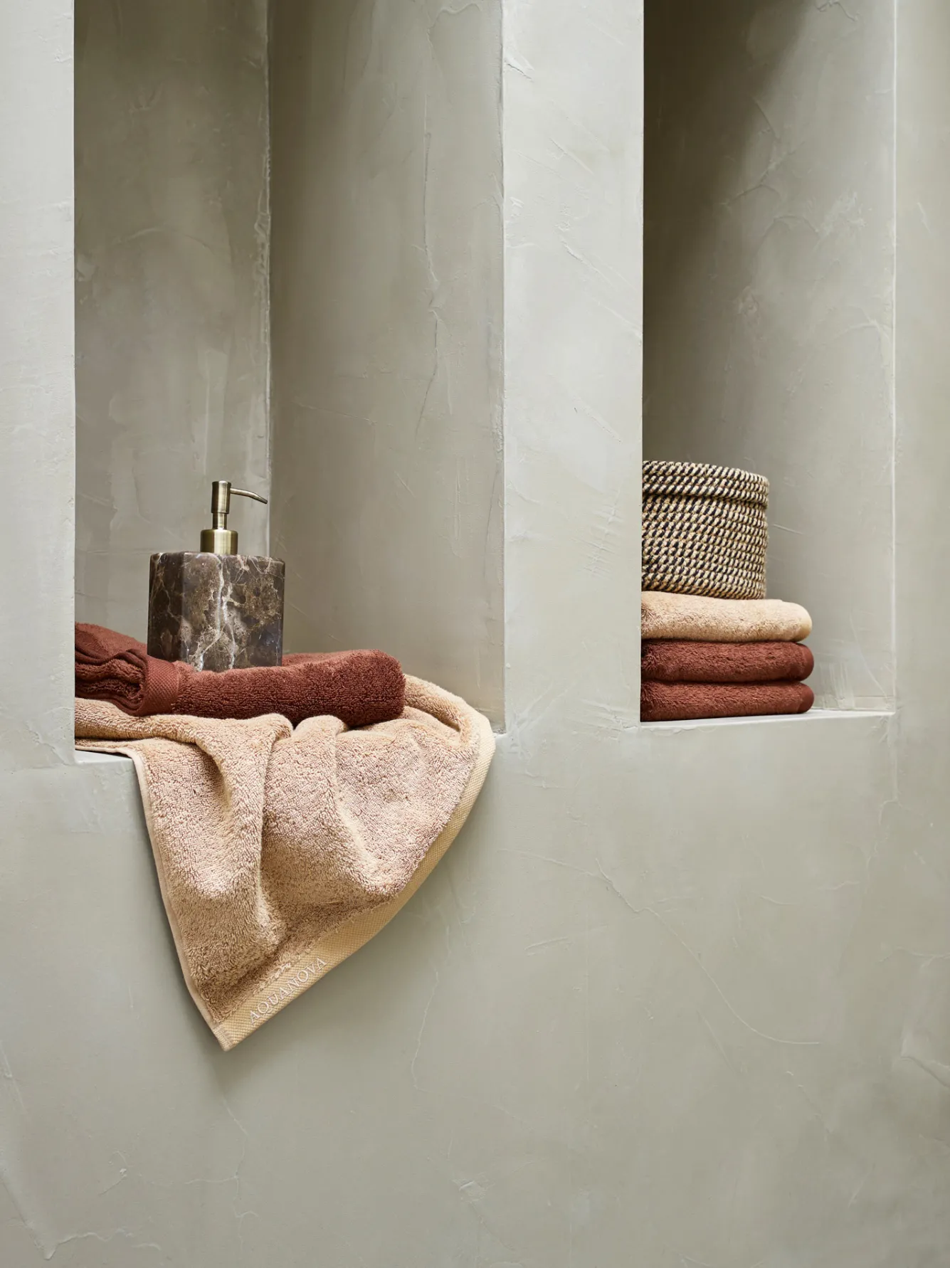 Aquanova Bath mat LONDON color Umber-284