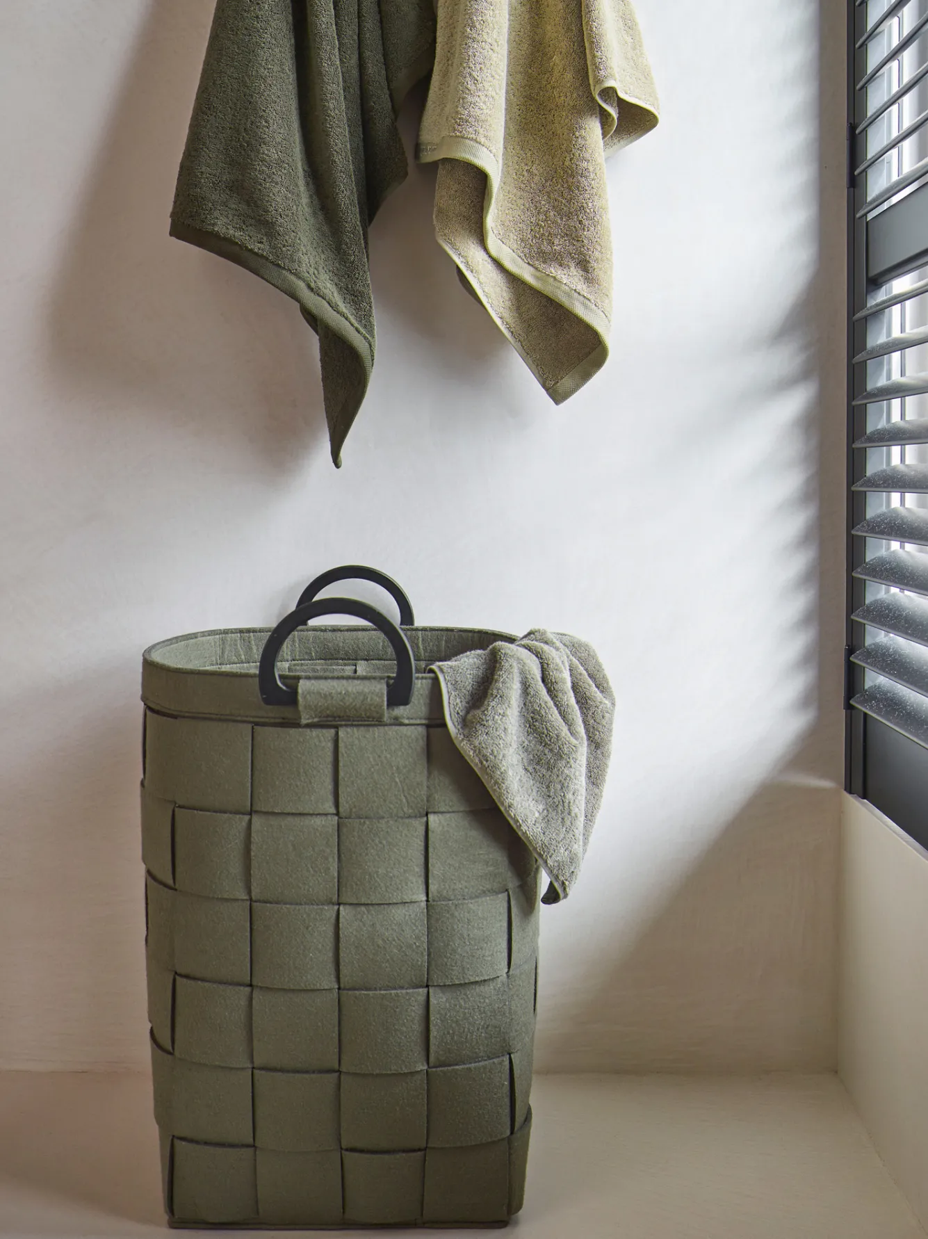 Aquanova Bath textiles LONDON color Absynth-128