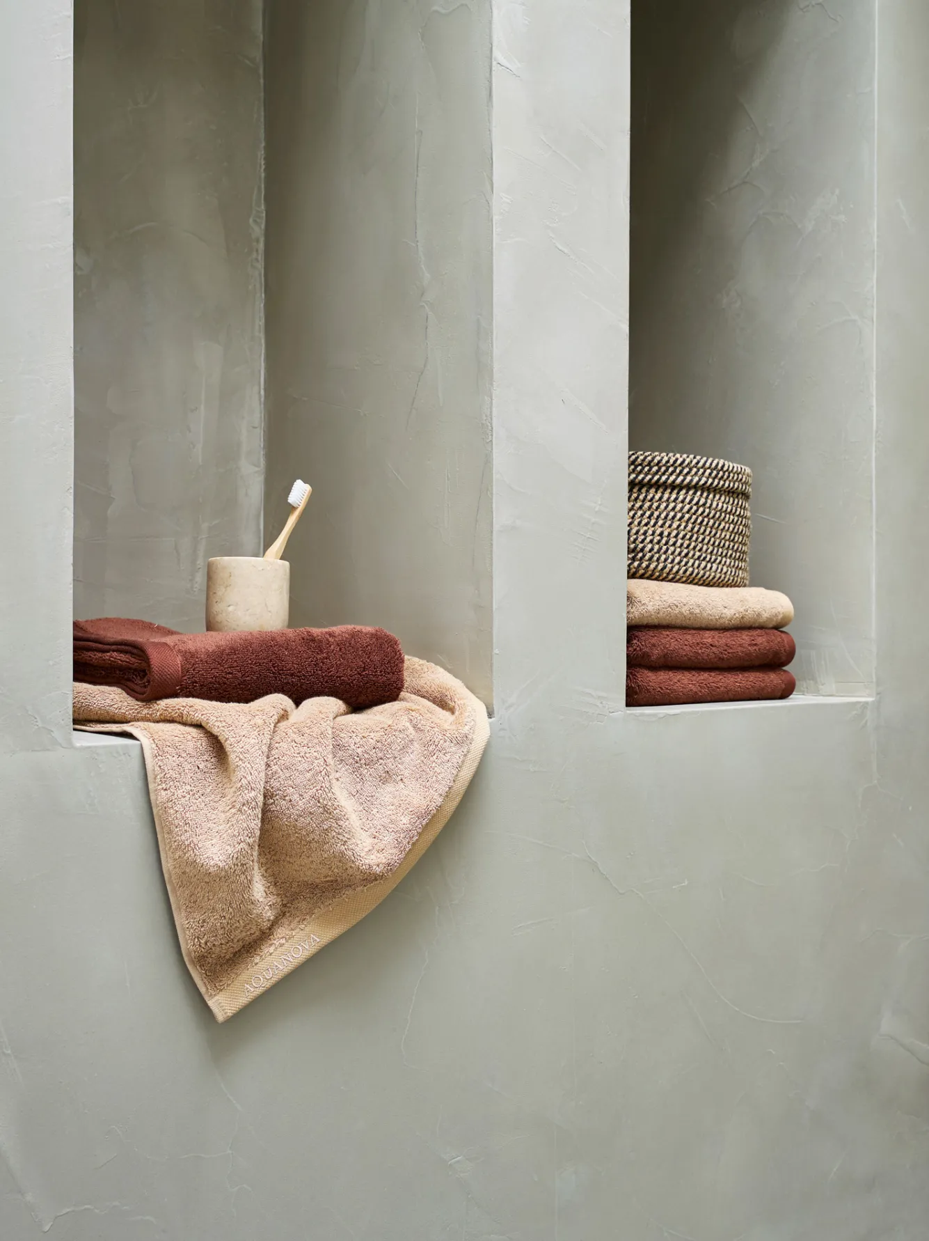 Aquanova Bath textiles LONDON color Umber-284