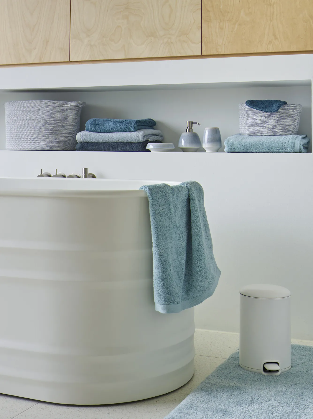 Aquanova Bath towel 70x130 cm LONDON color Aquatic-369 (set/3)