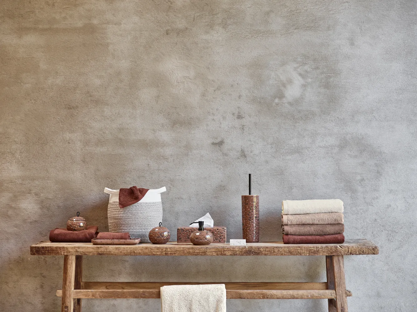 Aquanova Cup / toothbrush holder UGO color Camel-155 (brown)