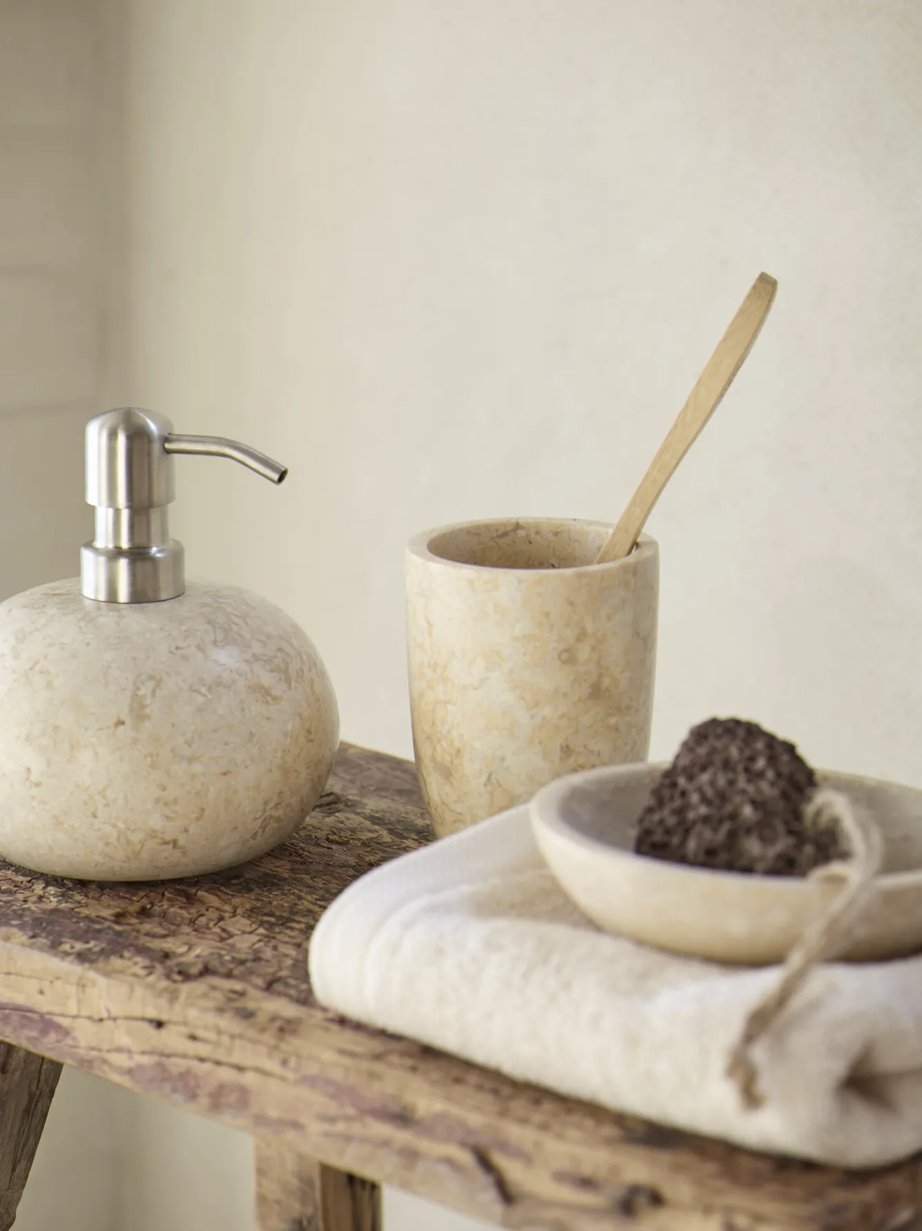 Aquanova Cup Luxor color Cream-14 (beige)