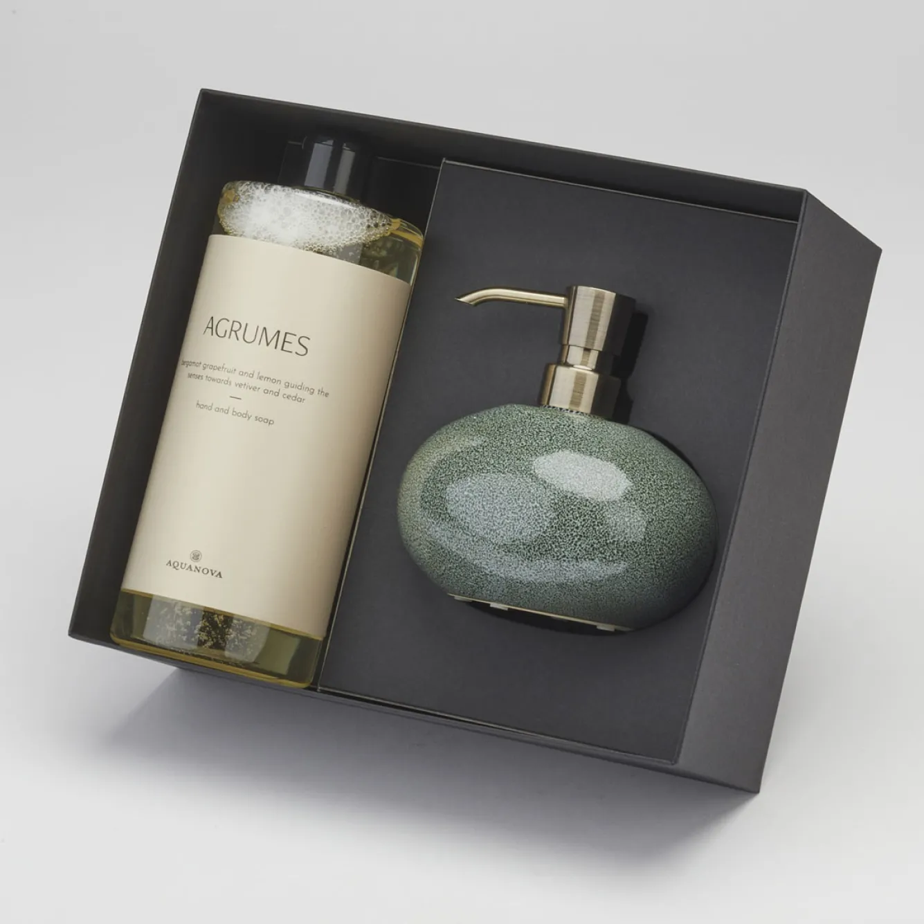 Aquanova Gift box Ugo soap dispenser Forest  Paris soap Agrumes (GIFTUGODIS854-AGR)