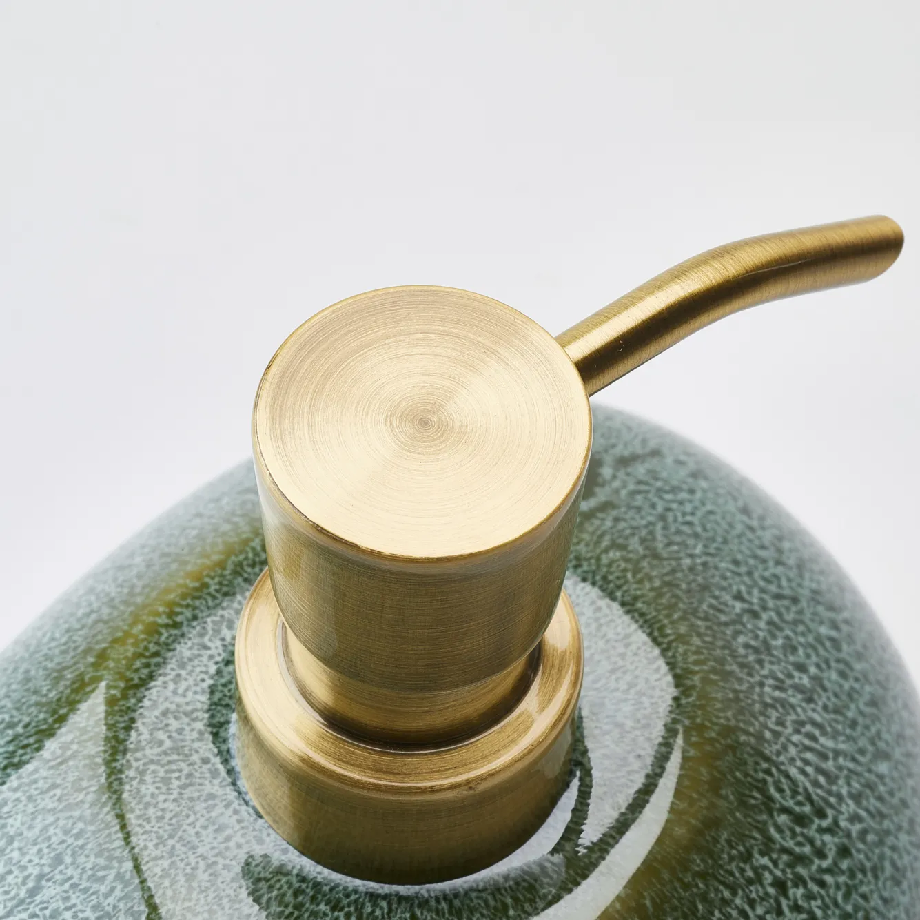 Aquanova Giftbox Ugo soap dispenser Forest Paris soap Bois de Cèdre (GIFTUGODIS269-BDC)