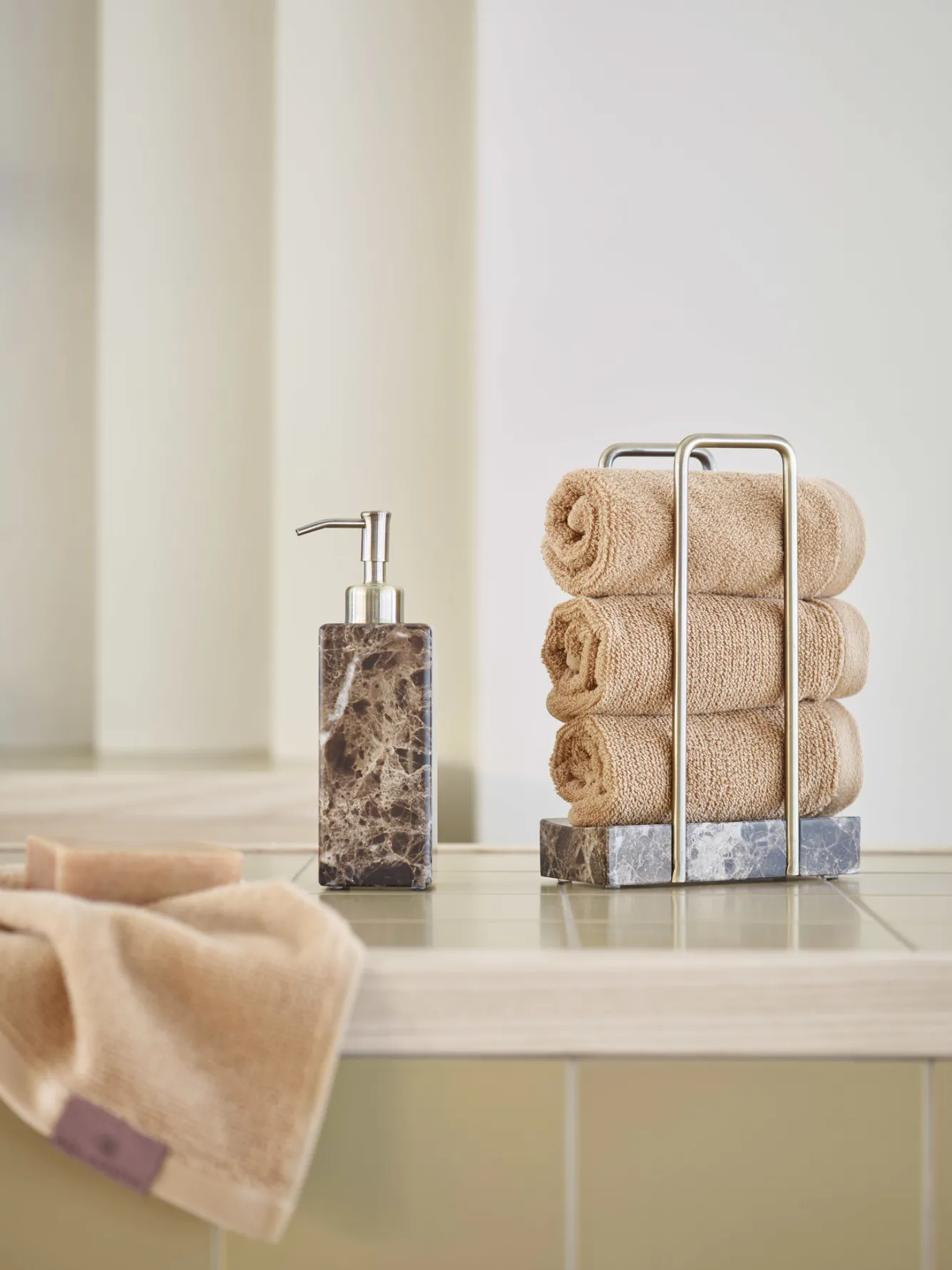 Aquanova Guest towel holder HAMMAM Brown-01