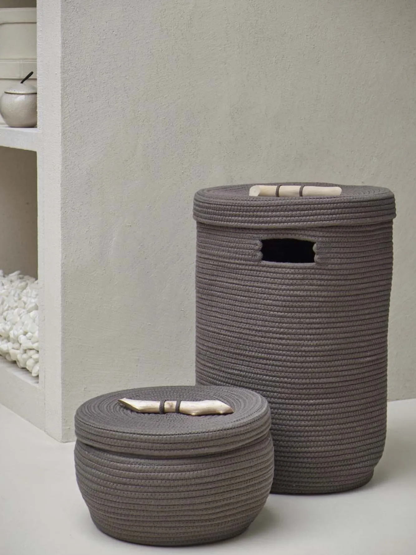 Aquanova Laundry basket OTIS color Ash-109 (gray / gray-brown)