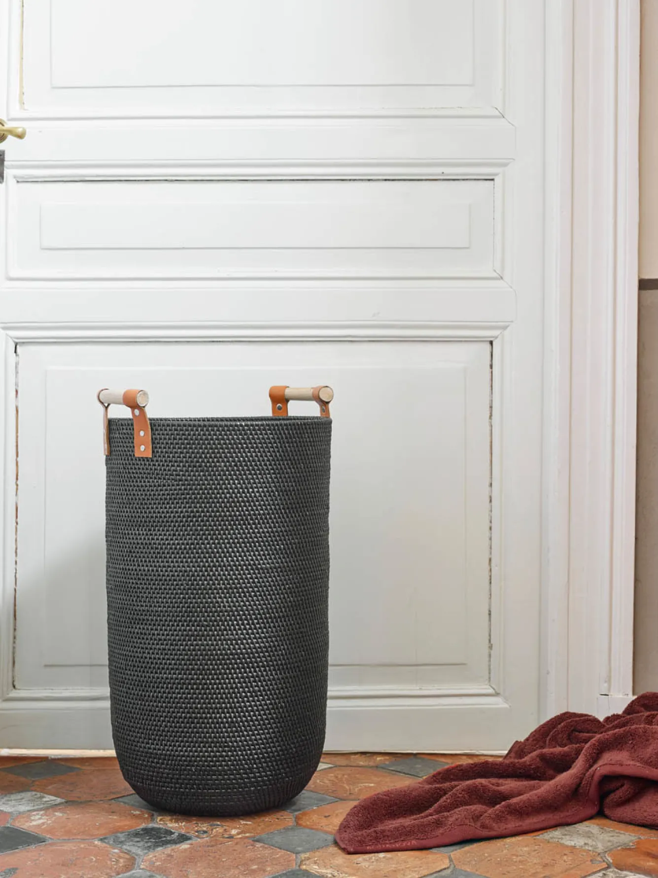 Aquanova Laundry basket CINO color Black (black)