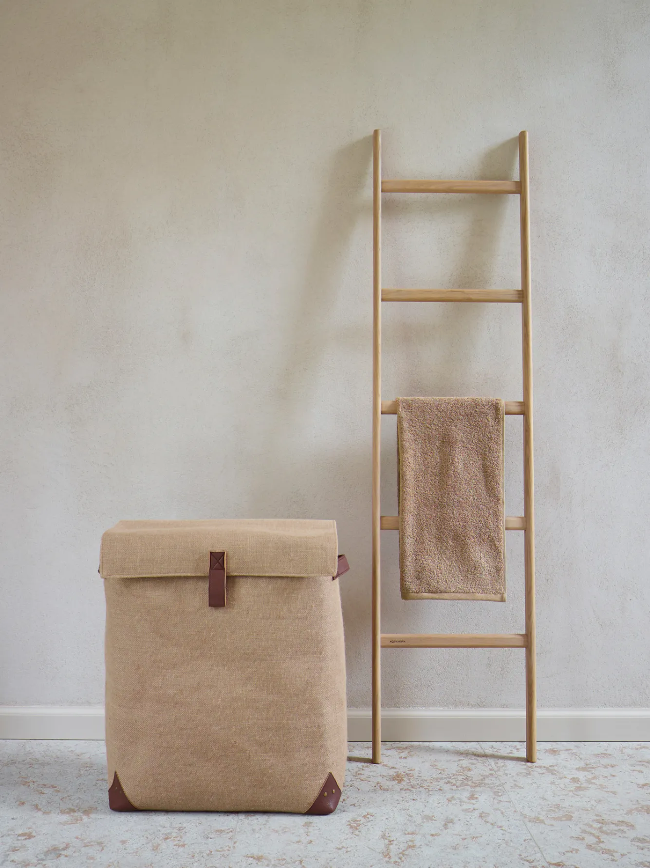 Aquanova Oak towel ladder MINK (MINTLL-387)