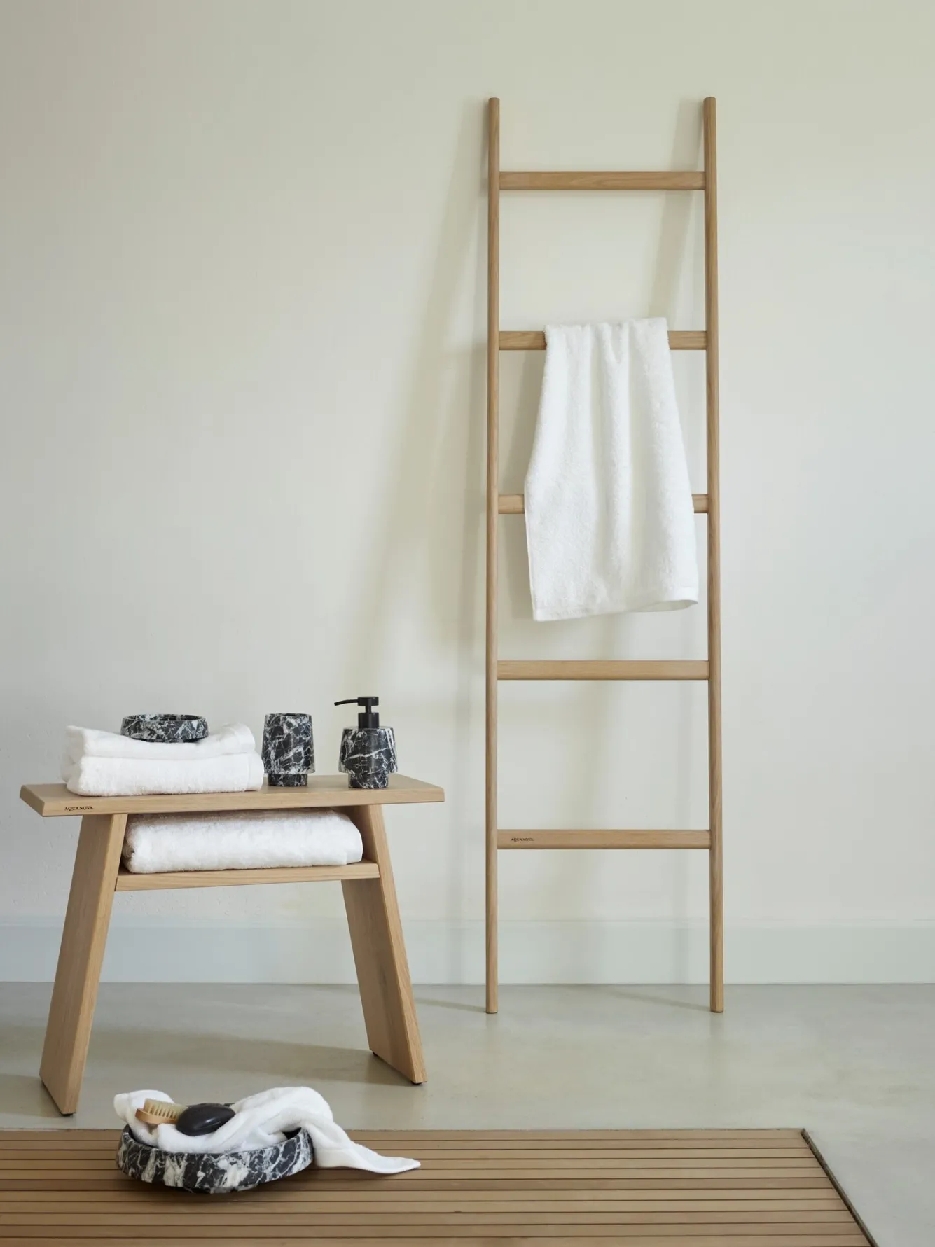 Aquanova Oak towel ladder MINK (MINTLL-387)