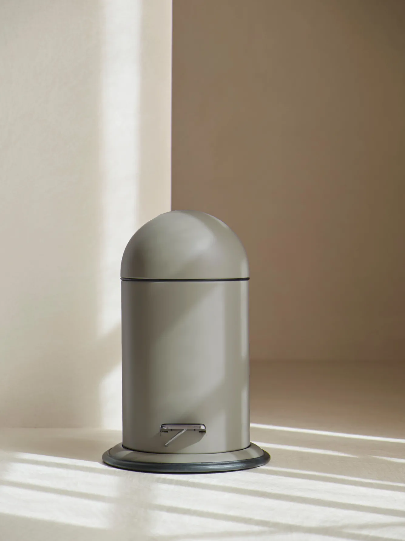 Aquanova Pedal bin ONA color Absynth-128 (green) 3 liters