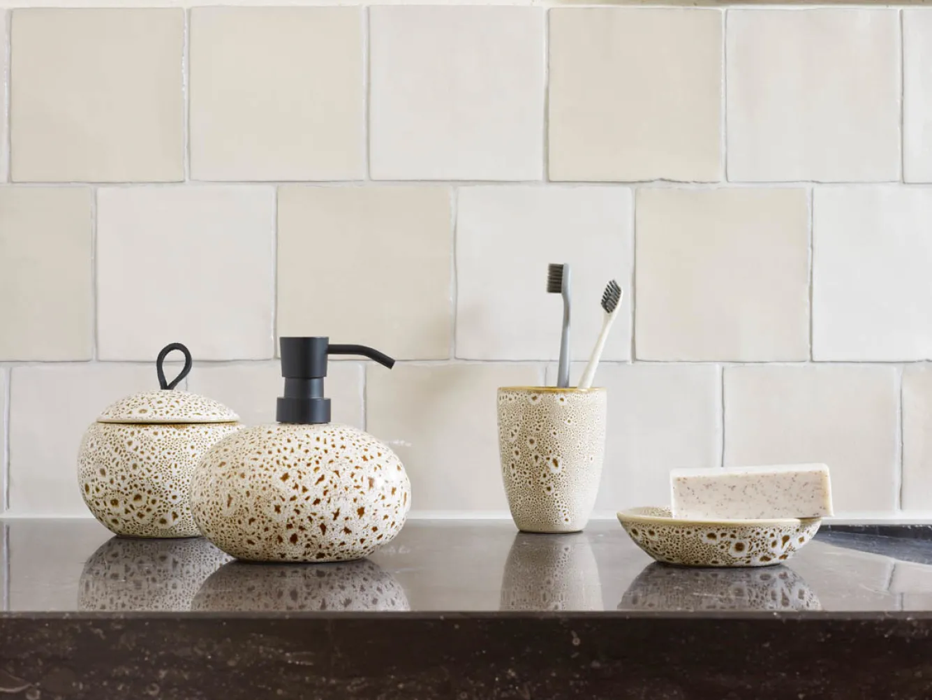 Aquanova Soap dispenser UGO color Ginger-299 (beige)