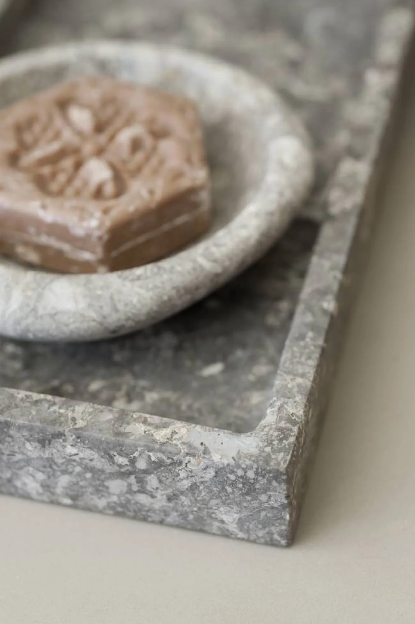 Aquanova Square tray / bowl CONOR color Greige, (gray / beige)