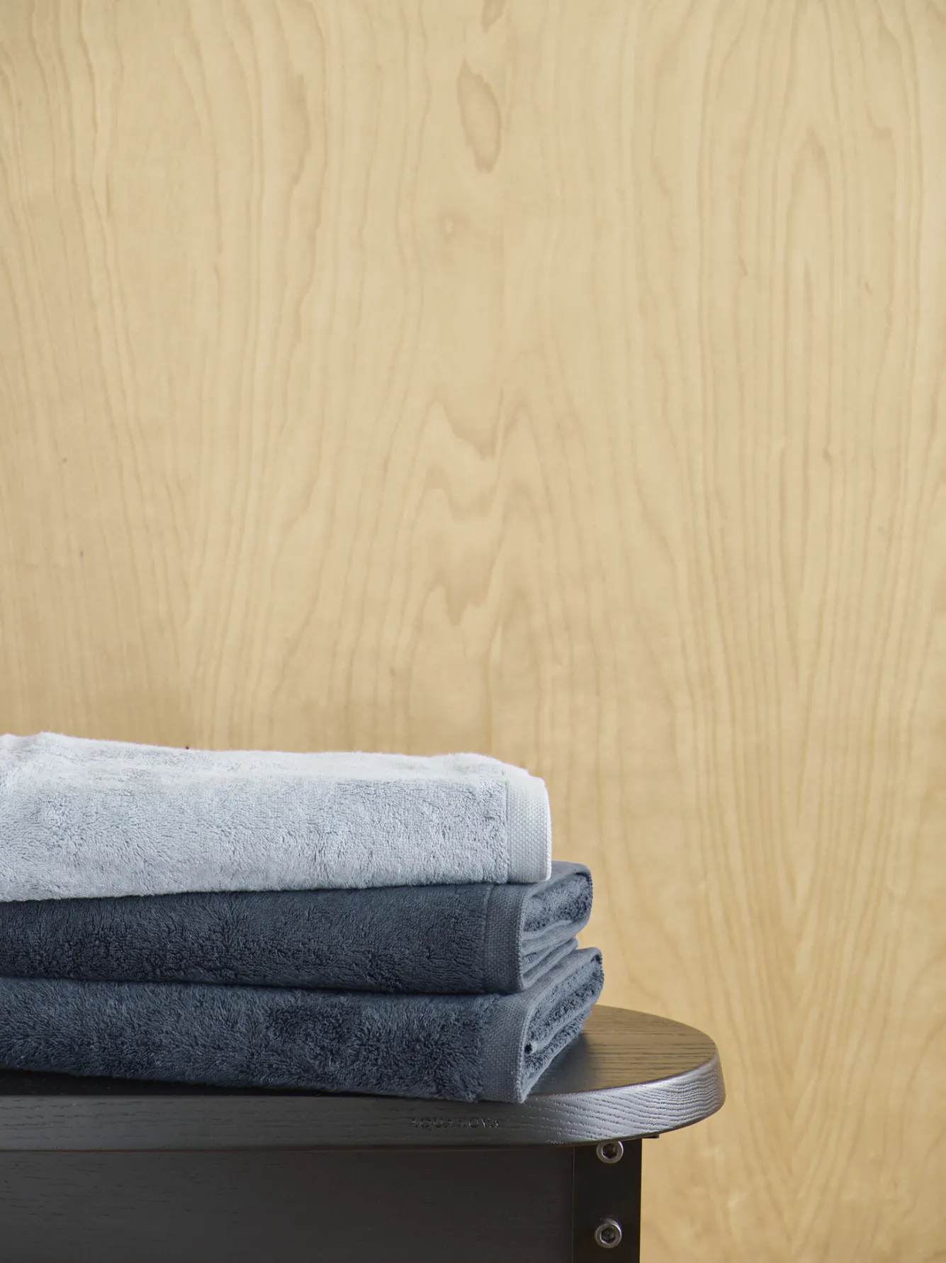 Aquanova Stool BRYN color Black (black)