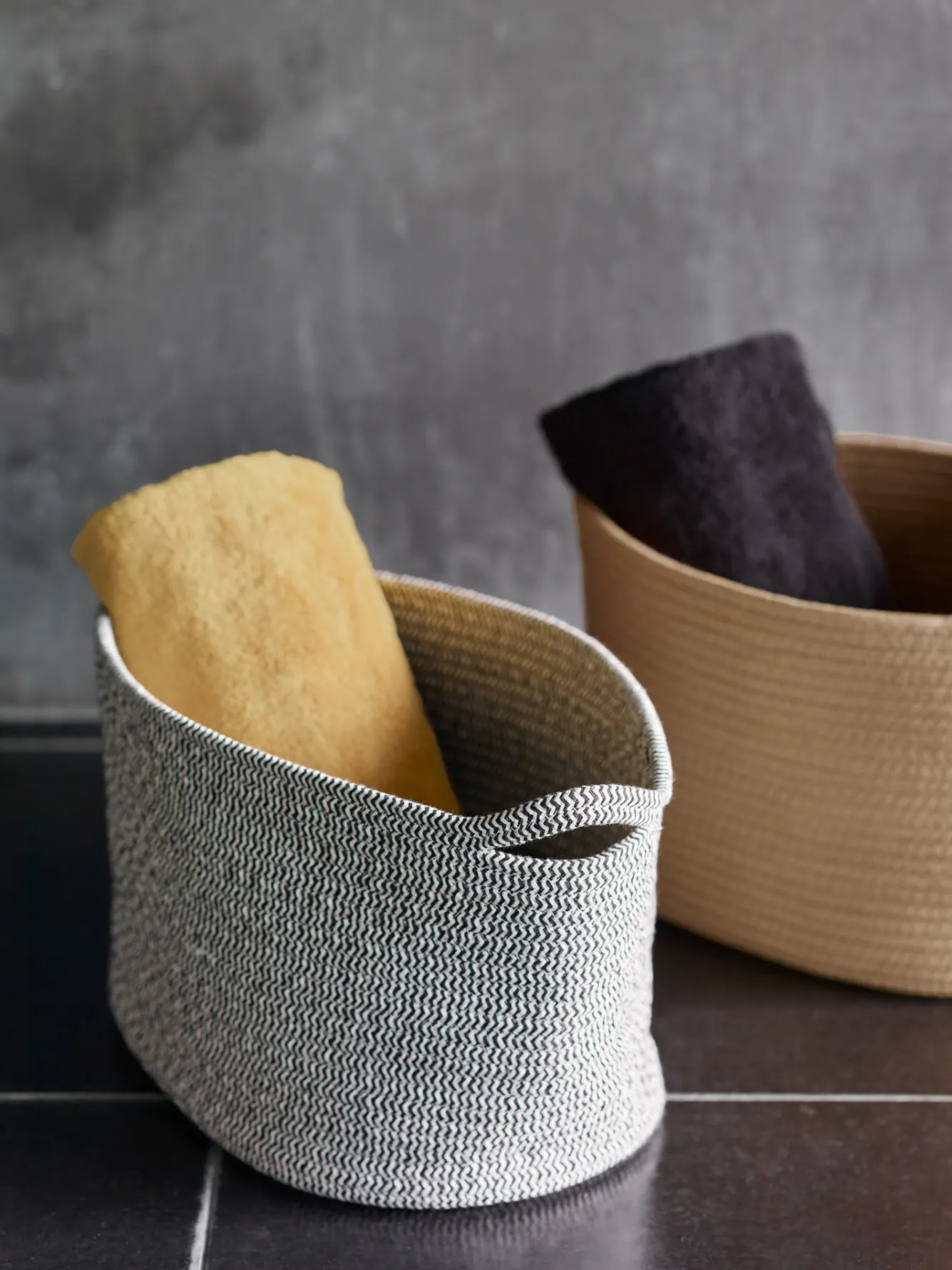 Aquanova Storage basket RENA Black-09 (Medium)