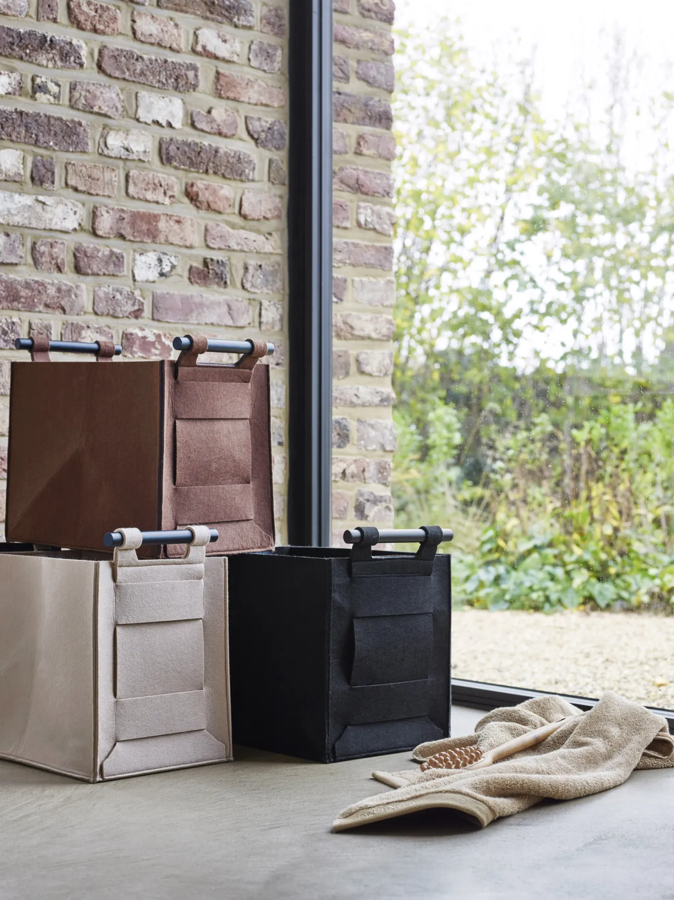 Aquanova Storage basket LUZ color Maroon-461 (brown)