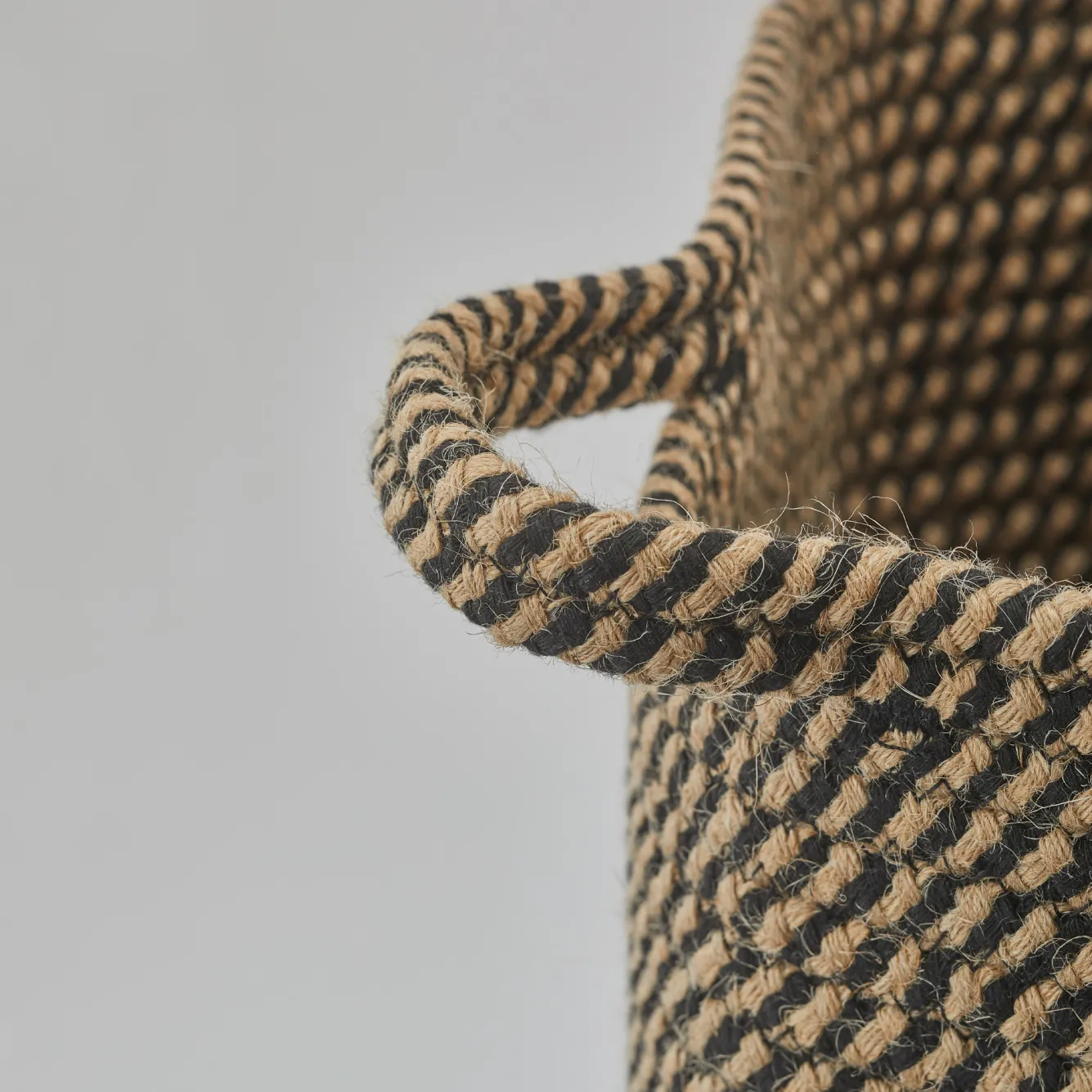 Aquanova Storage basket RENA color Linen-16 (Medium)