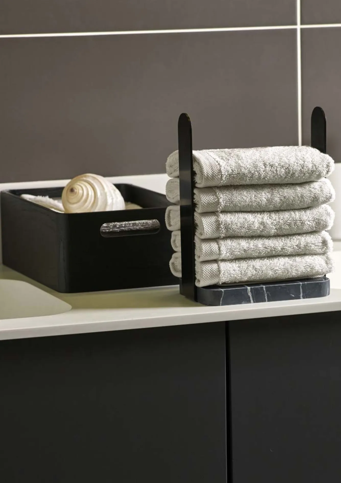 Aquanova Storage box square COLE color Black-09