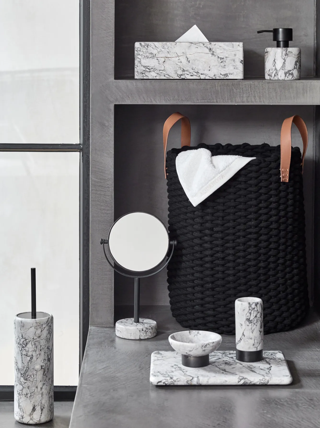 Aquanova Tissue holder NERO color Alba (gray)