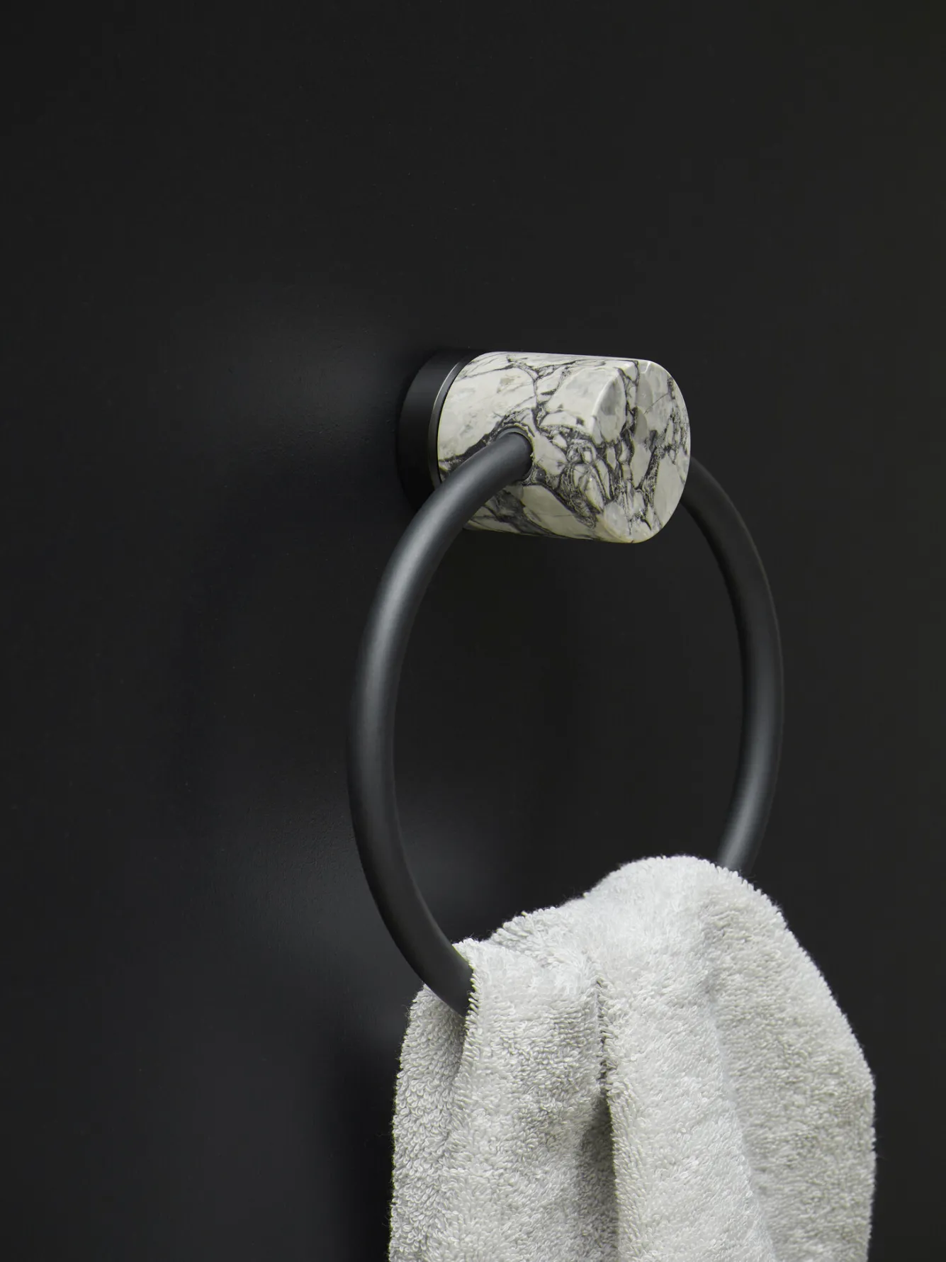 Aquanova Towel ring NERO color Alba (gray)