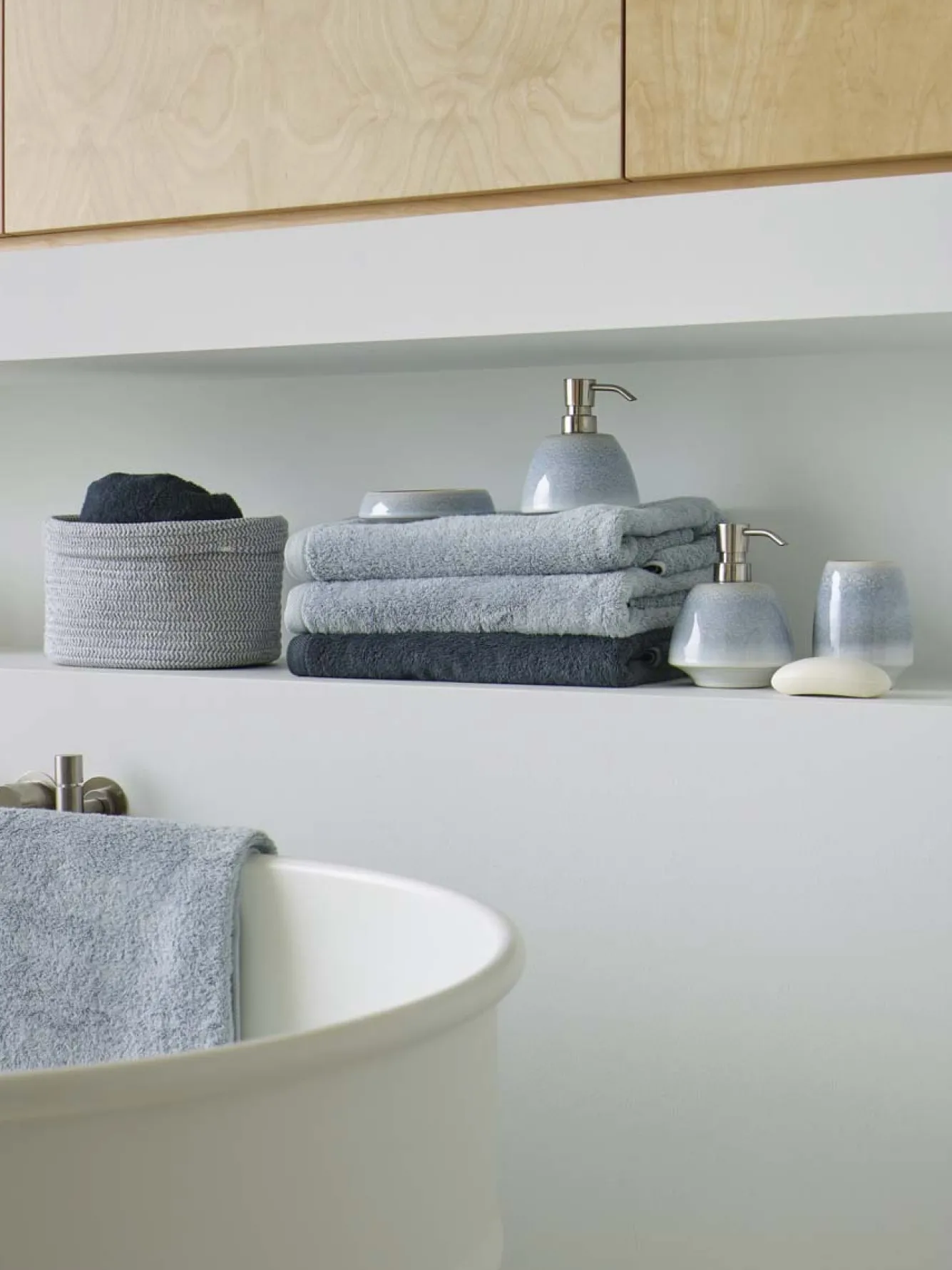 Aquanova Towel 55x100 cm LONDON color Ice-916 (set/3)