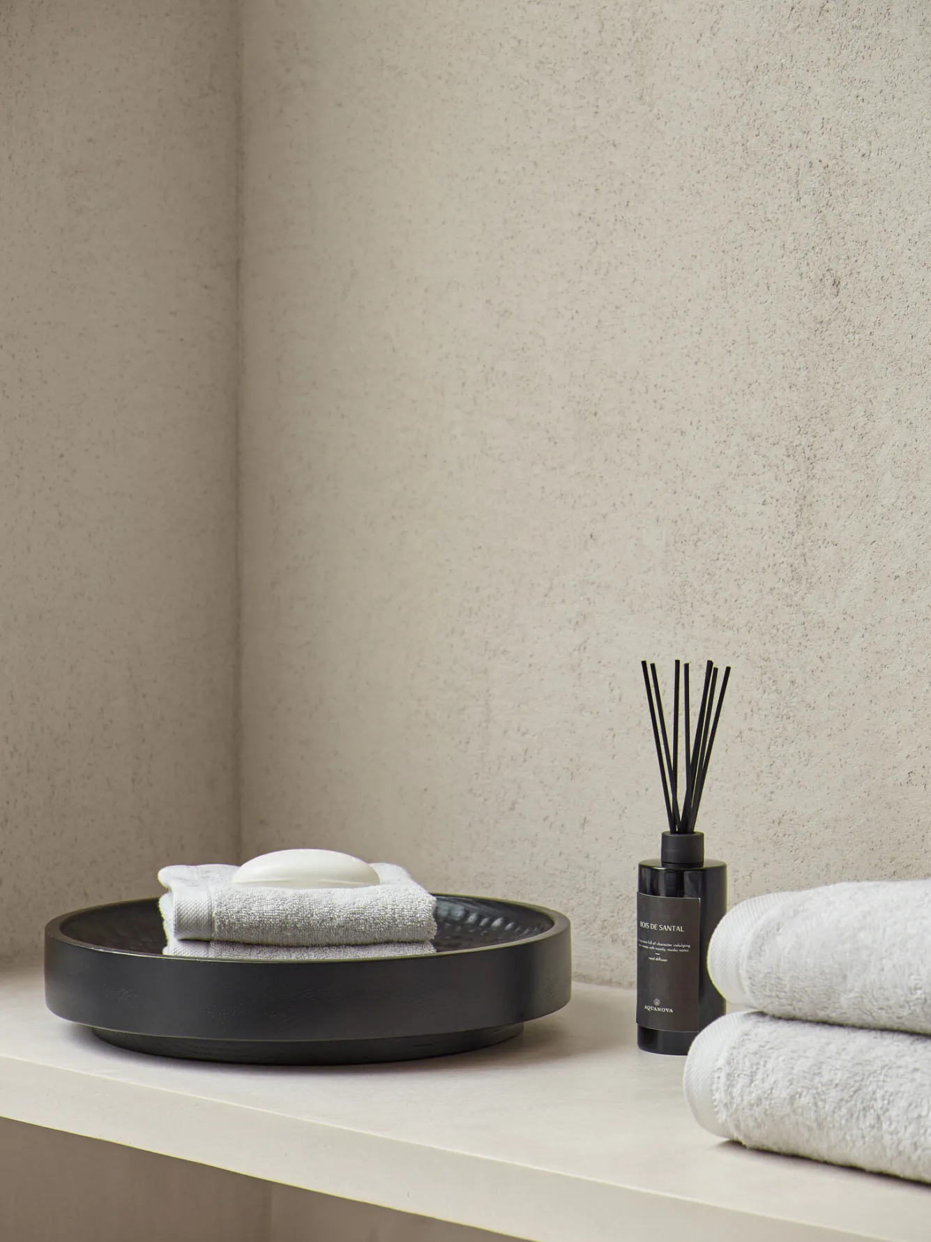 Aquanova Tray / Bowl BRYN color Black (black) height 7 cm