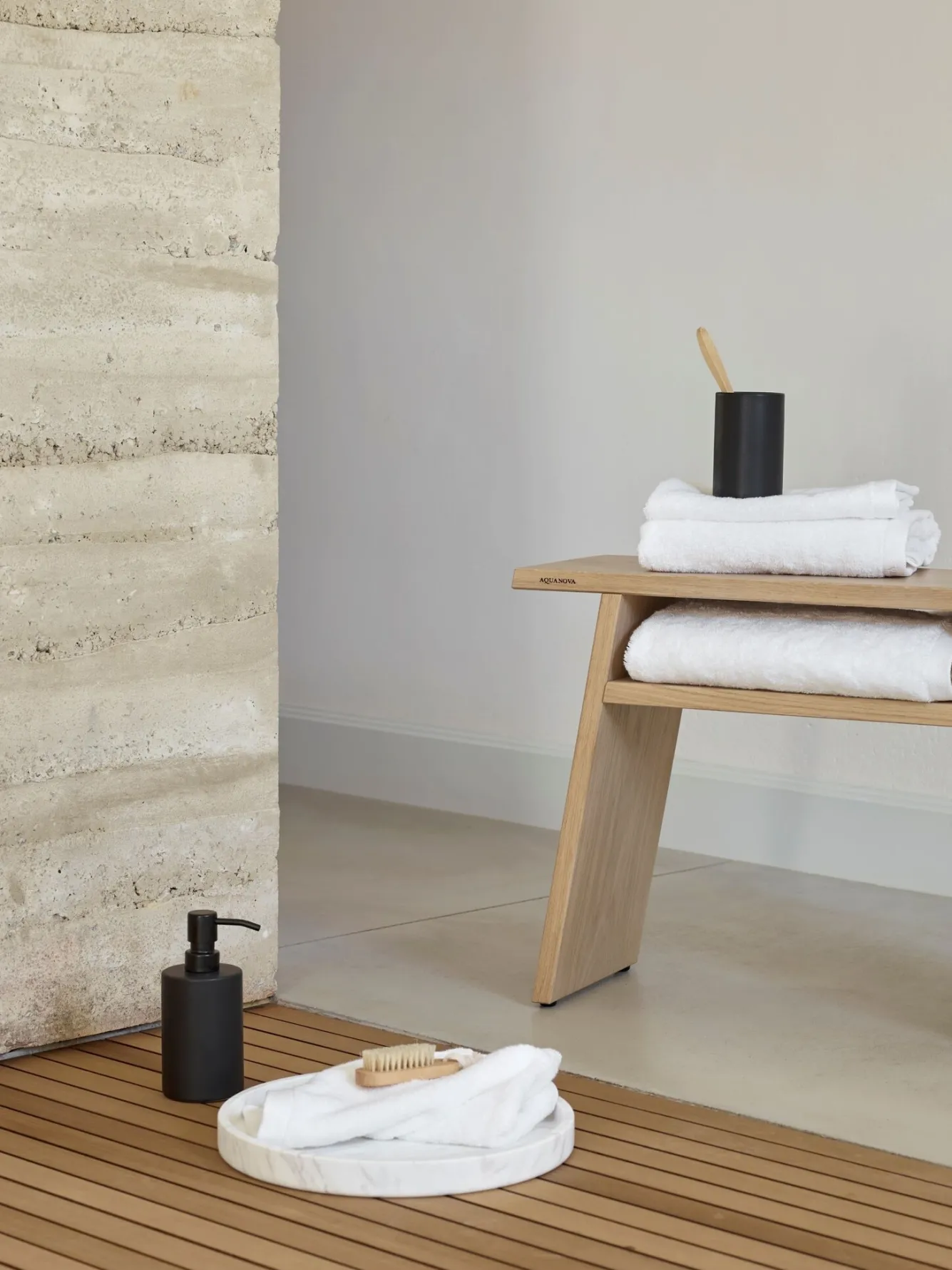 Aquanova Wooden stool MINK solid oak (MINBBM-387)