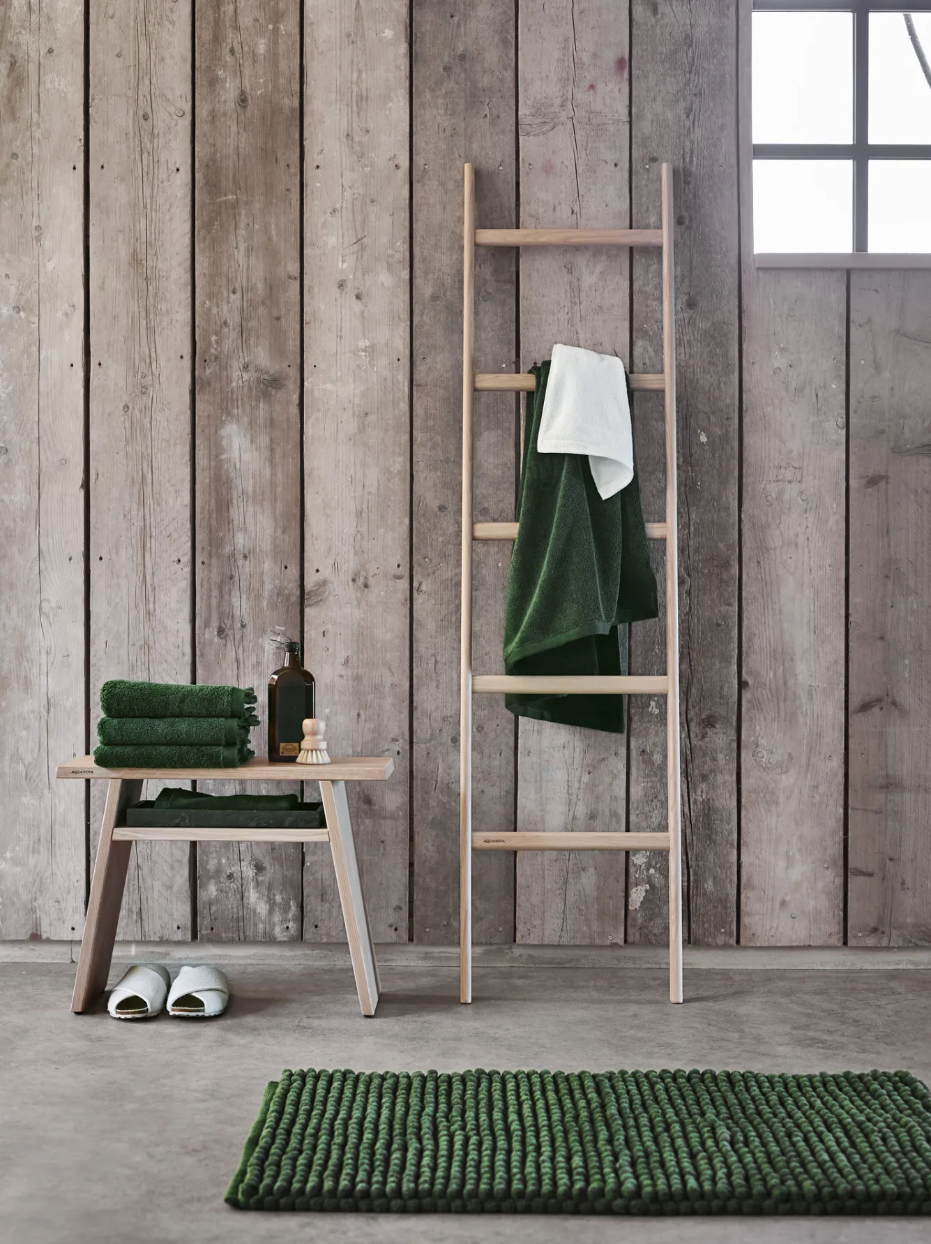 Aquanova Wooden stool MINK solid oak (MINBBM-387)