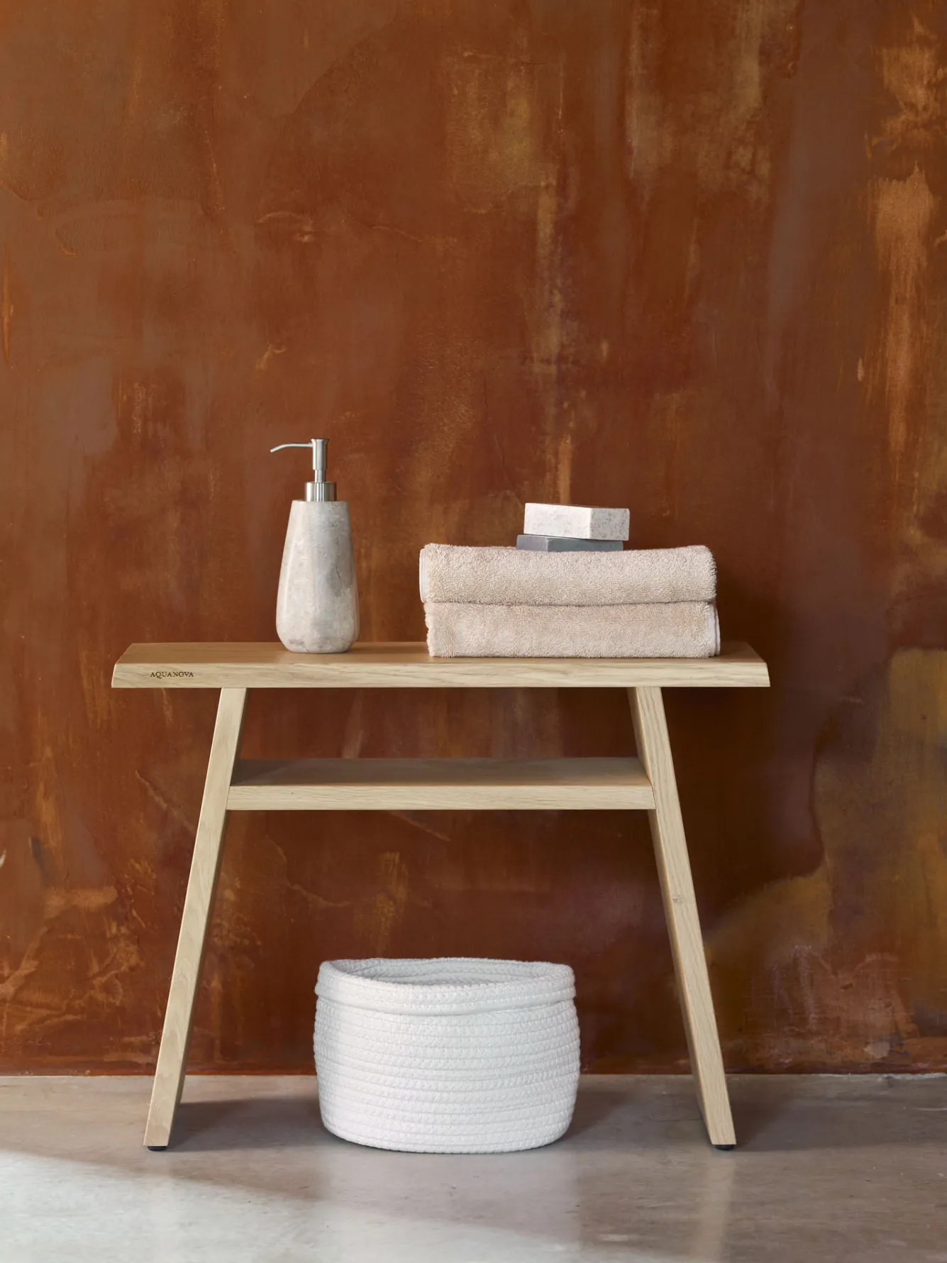 Aquanova Wooden stool MINK solid oak (MINBBM-387)