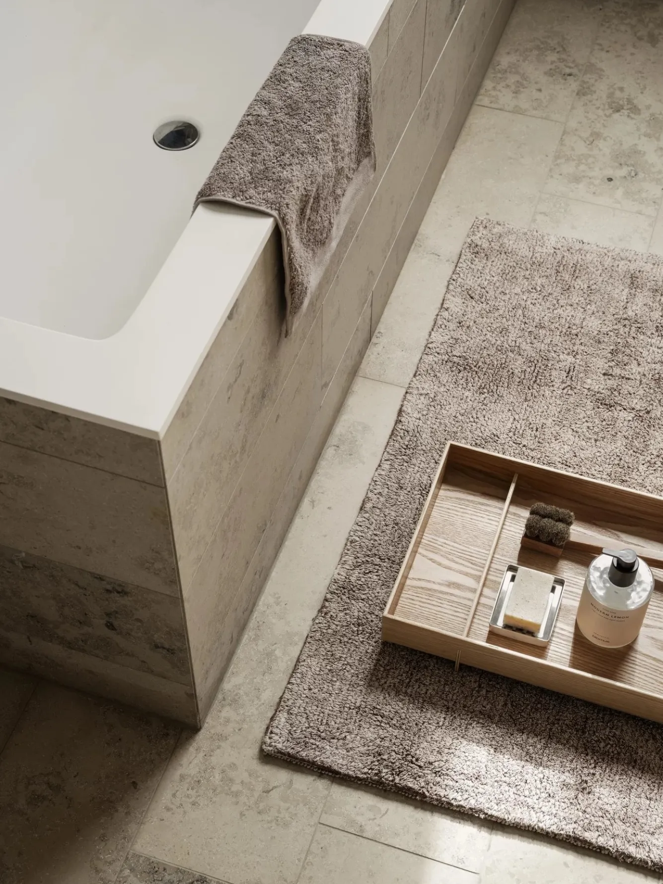 Blomus ABENTO tray / tray wood (64191) large