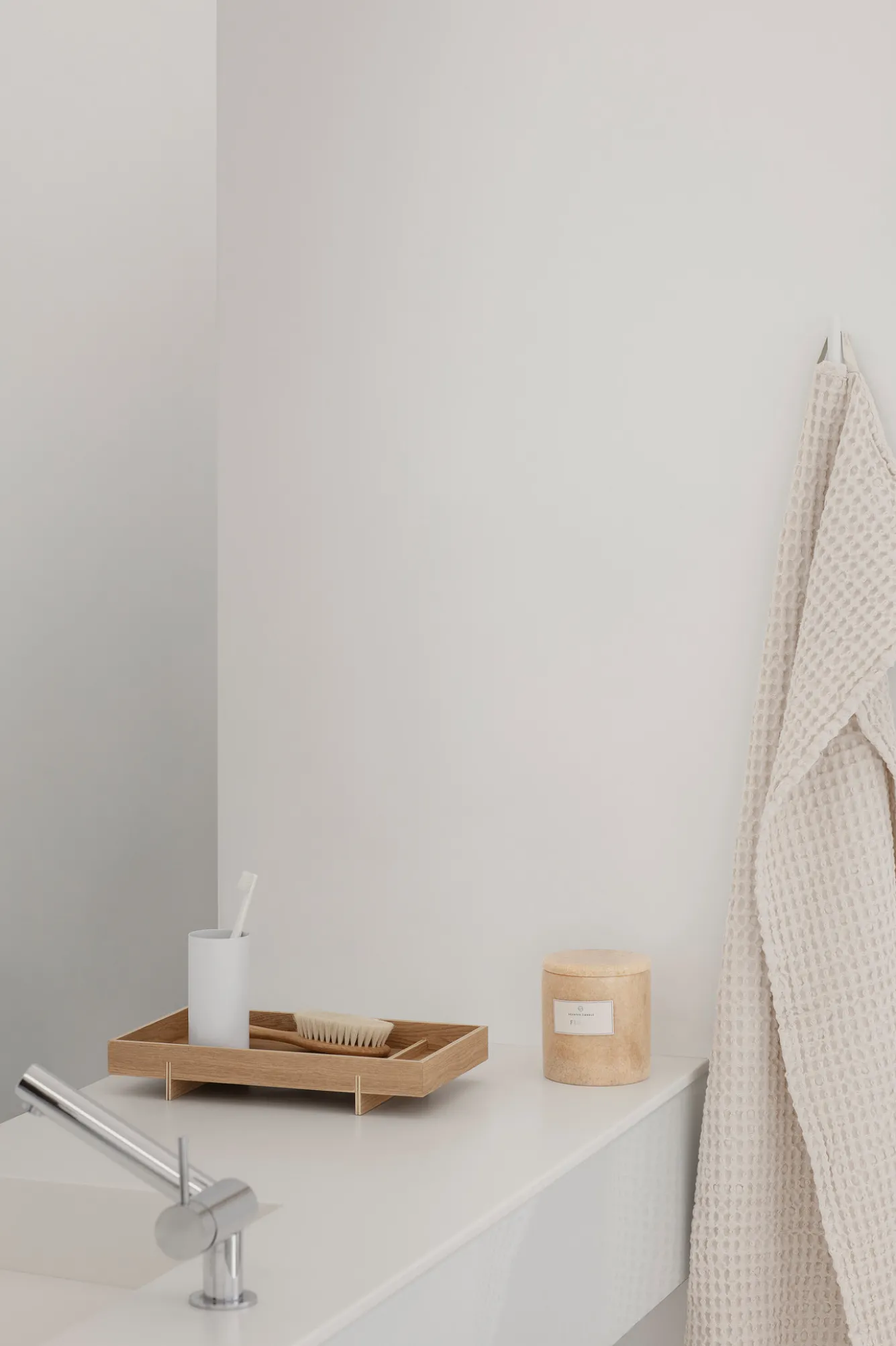 Blomus ABENTO tray / tray wood (64190) small