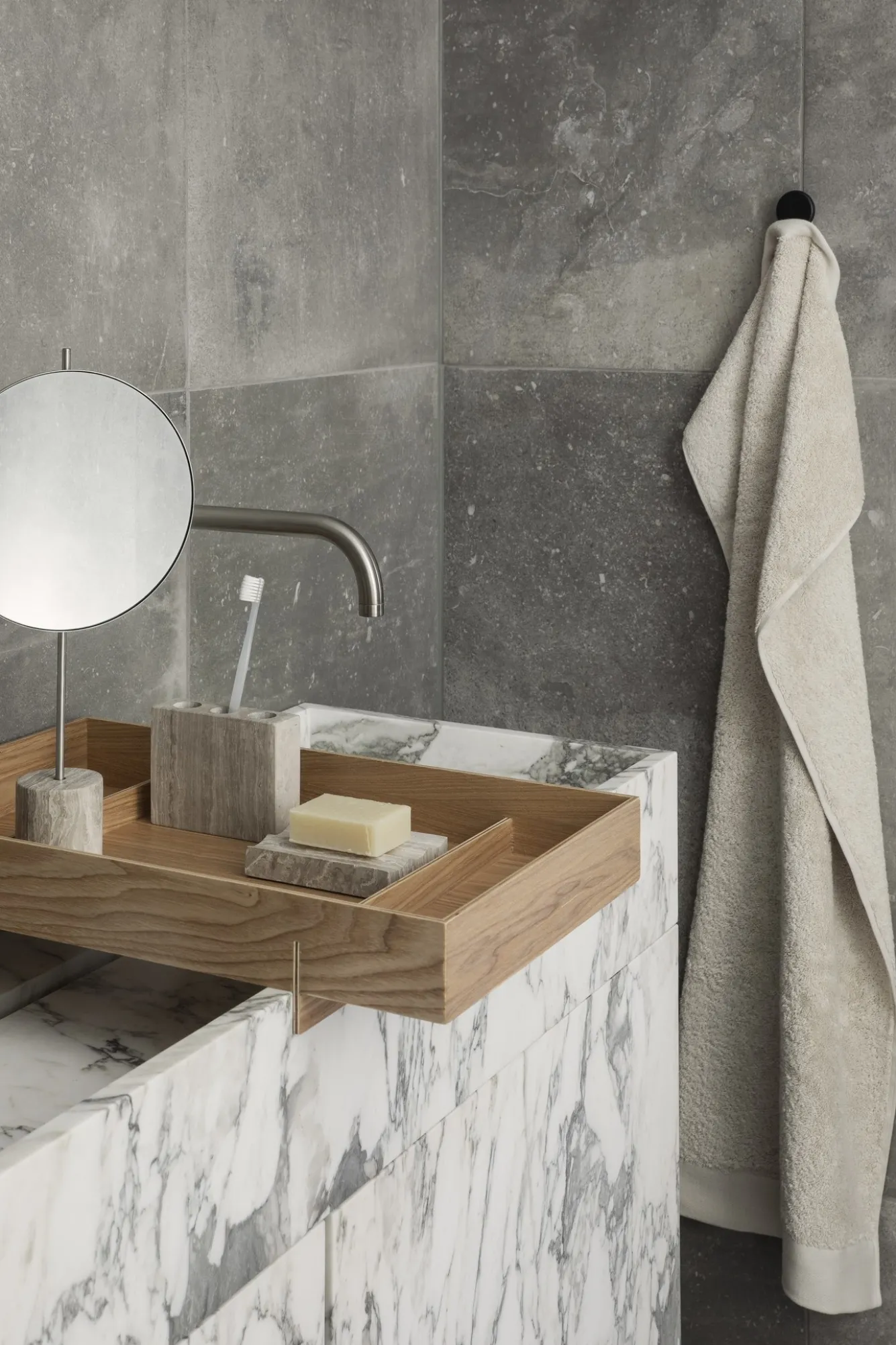 Blomus Bath towel RIVA 100x200 cm color Moonbeam 700 gr/m² (69249)