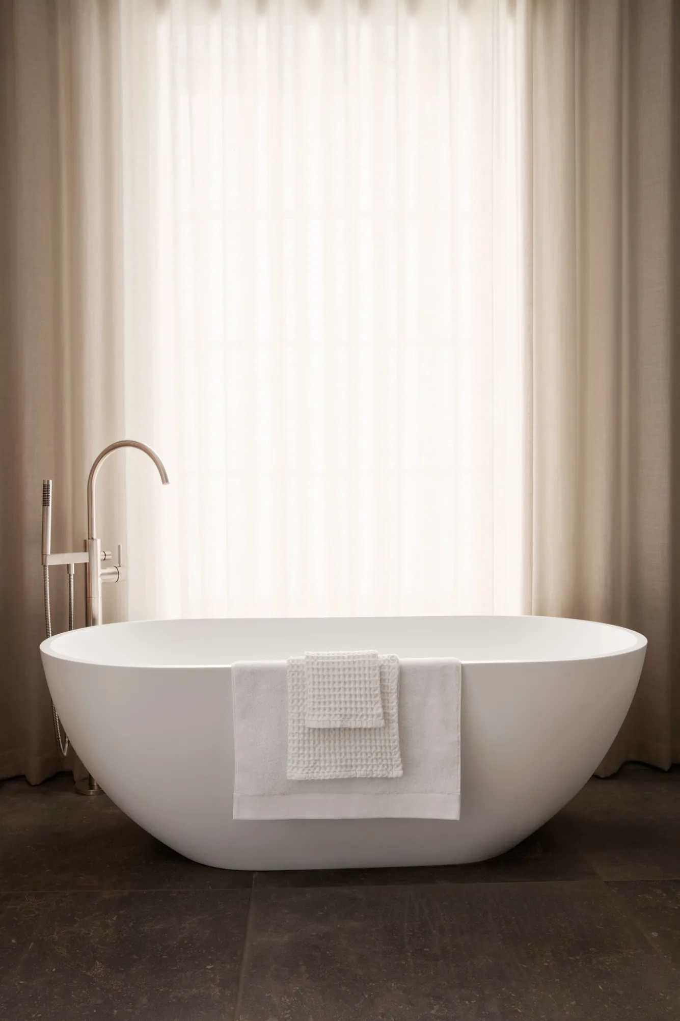 Blomus Bath towel CARO waffle pattern 70x140 cm color White (66304)