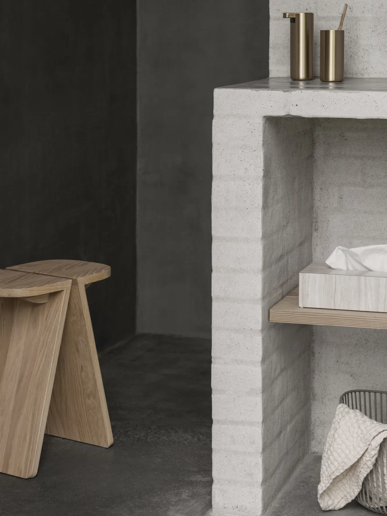 Blomus Blomus MODO toilet roll holder Brass