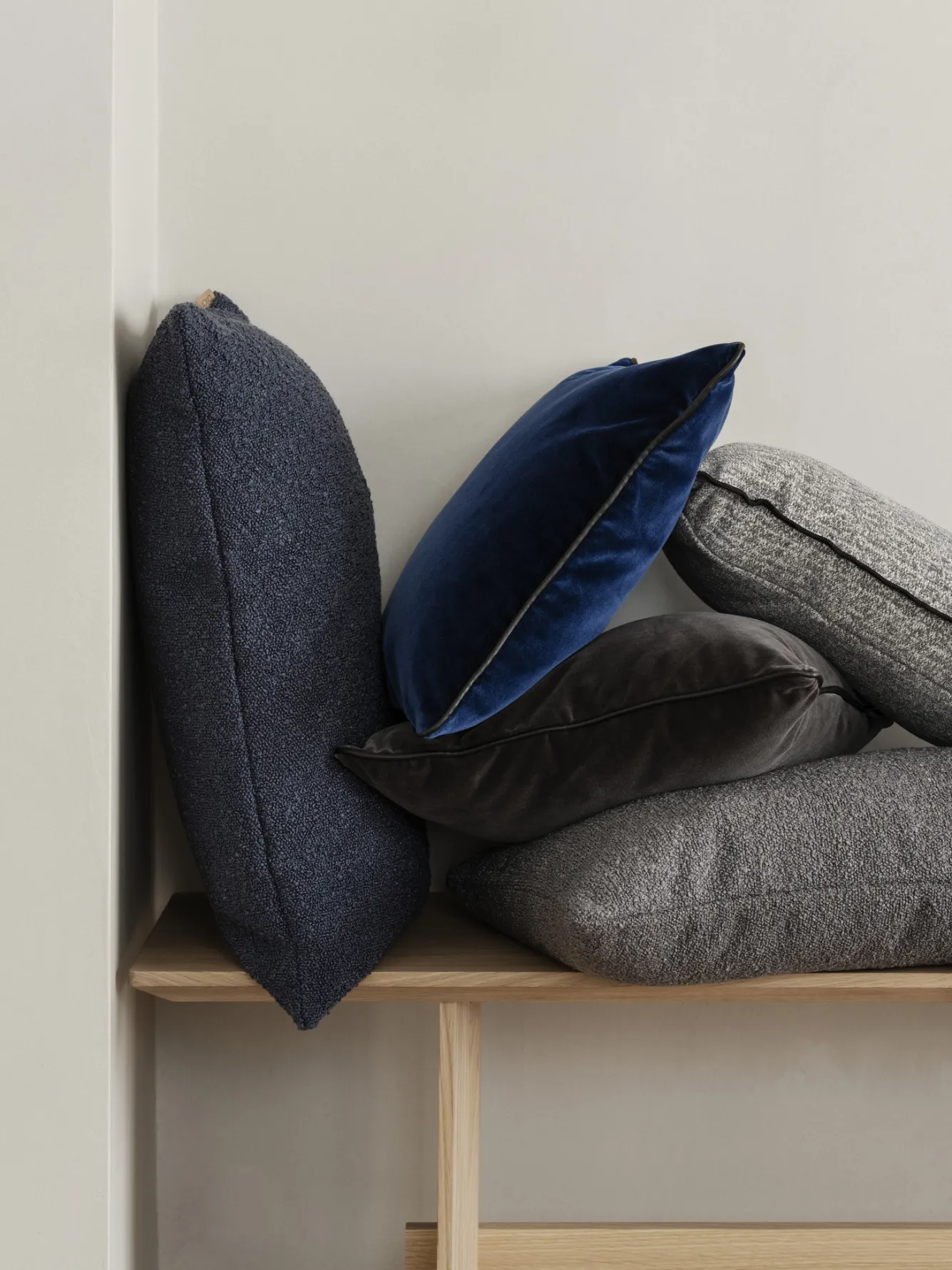 Blomus BOUCLE cushion cover 40x40 - Magnet (66580)