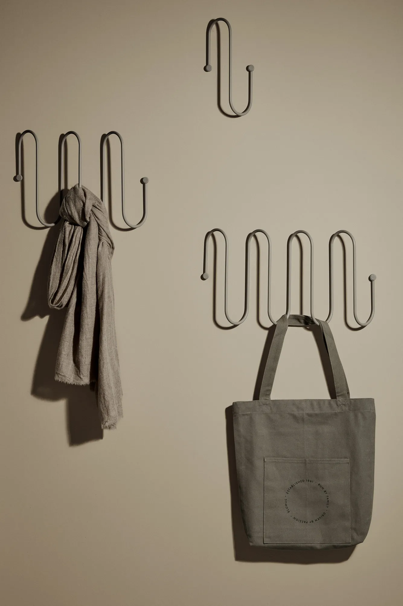 Blomus CURL coat rack Steel Gray (Large) 65921