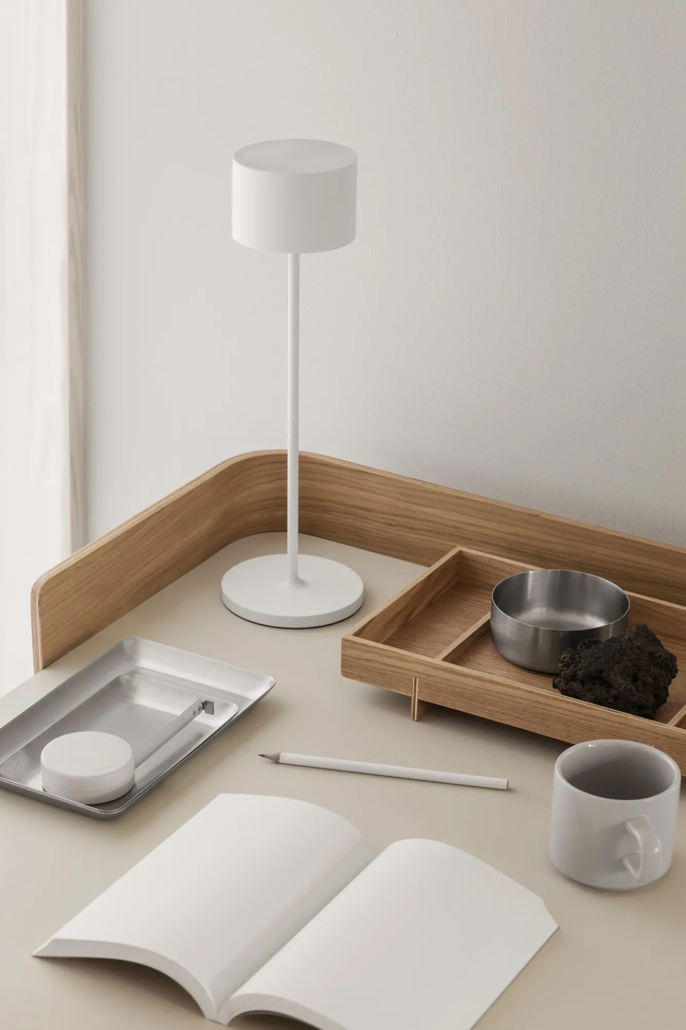 Blomus FAROL table lamp color White (small) 66124