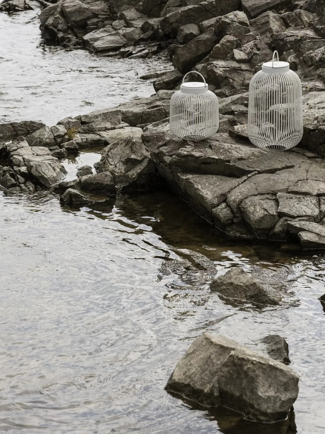 Blomus LITO LED lamp color Black (medium) 67054