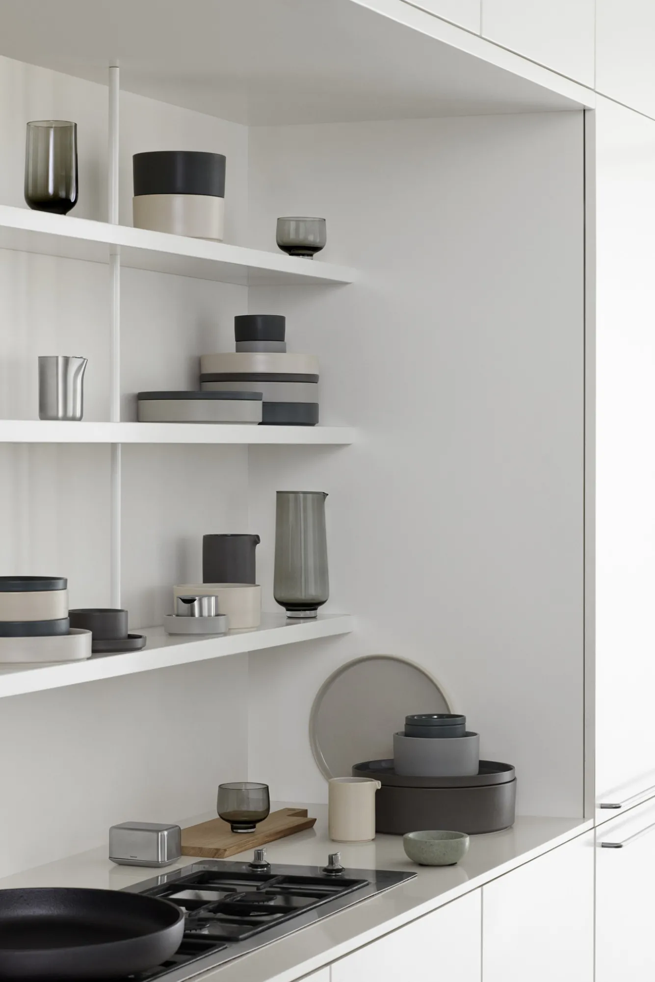 Blomus PILAR jug (1.0 liter) Mirage Gray (63806)