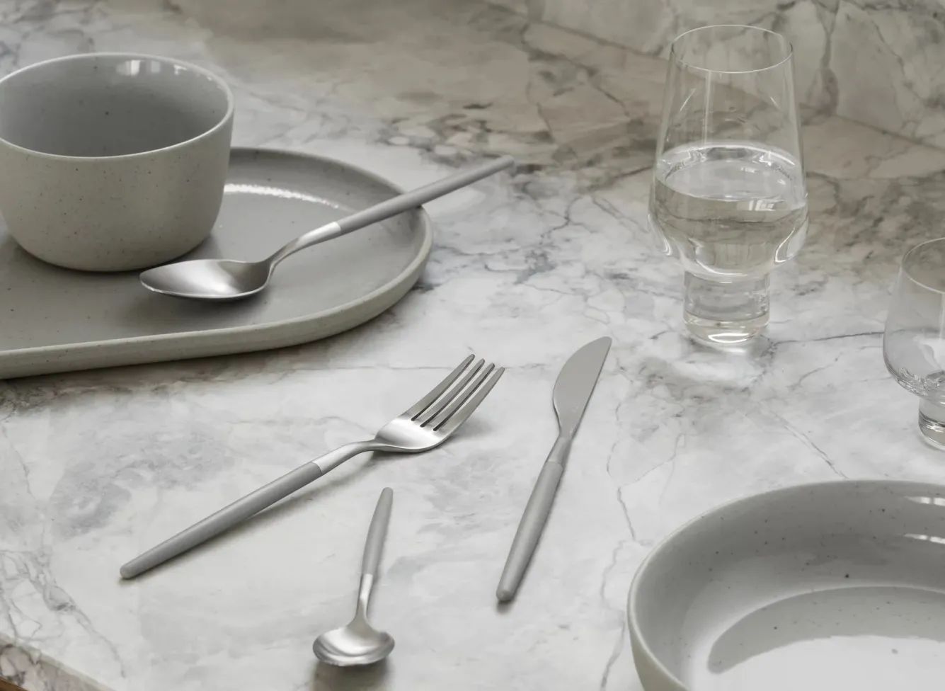 Blomus SABLO Stone - serving plate 30 cm (64385)