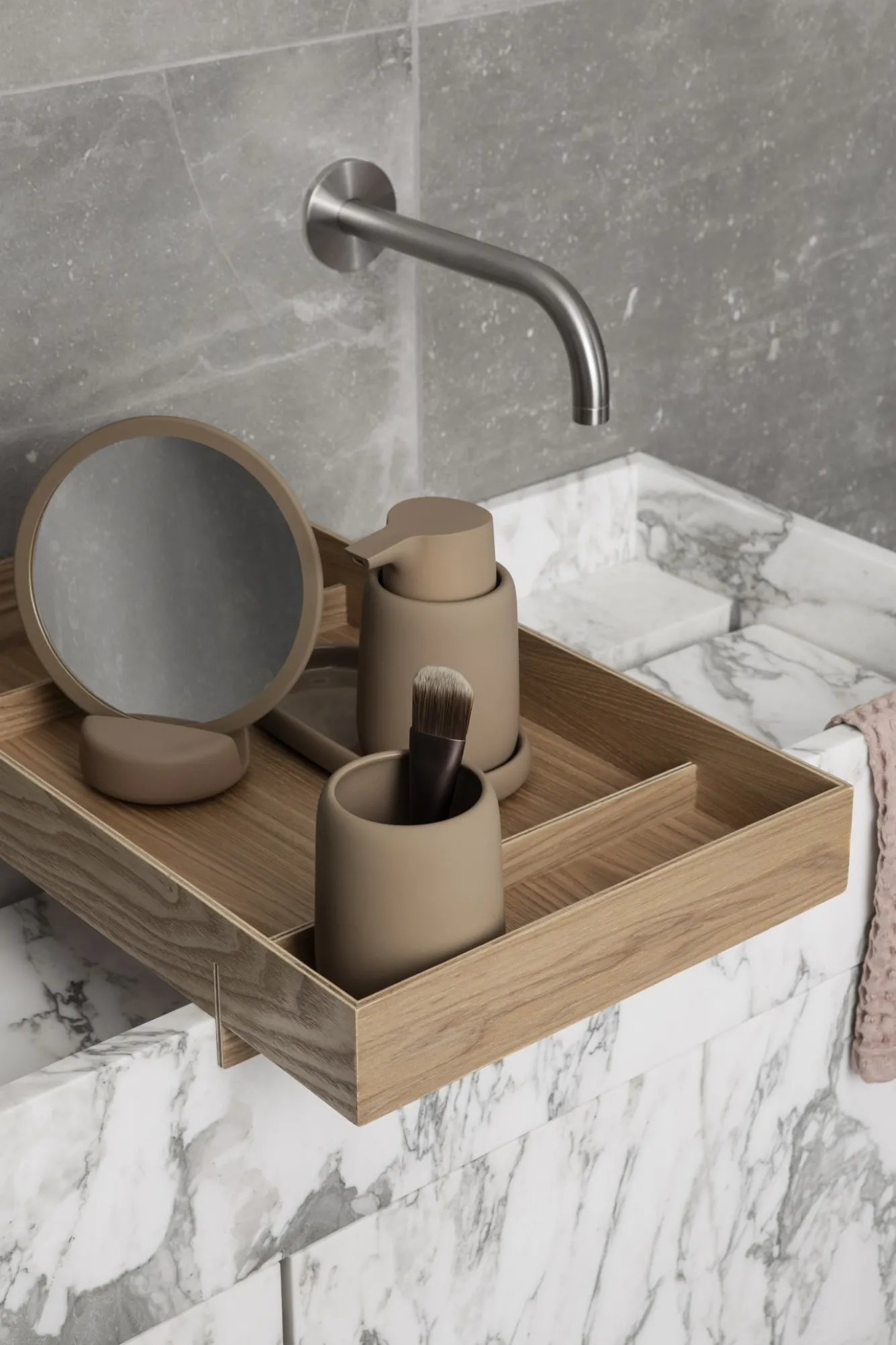 Blomus Soap dispenser SONO Tan (66370)