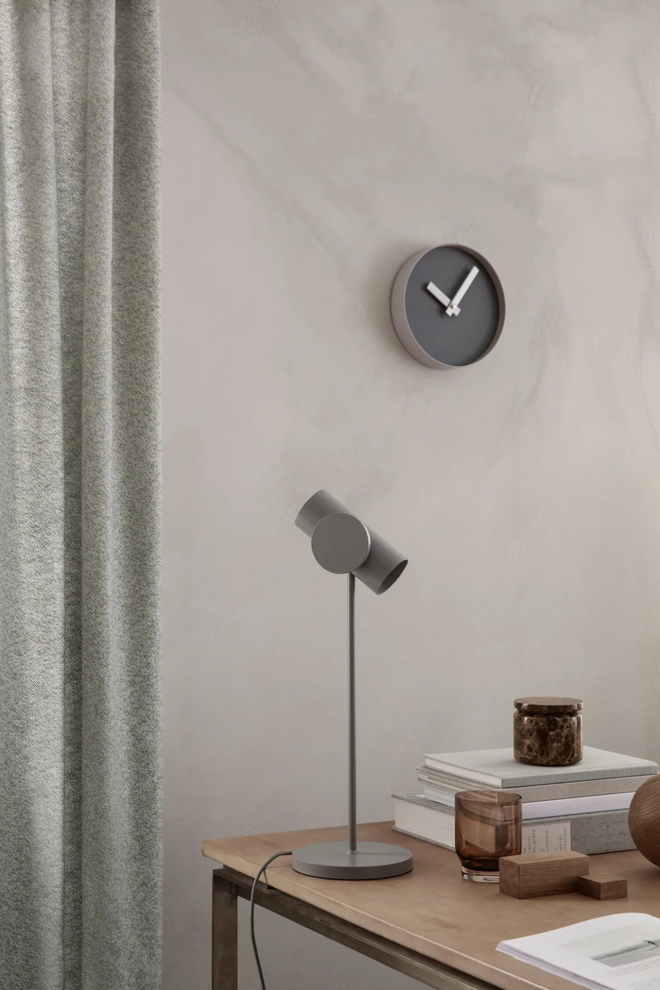 Blomus STAGE table lamp Warm Gray (66182) height 44 cm