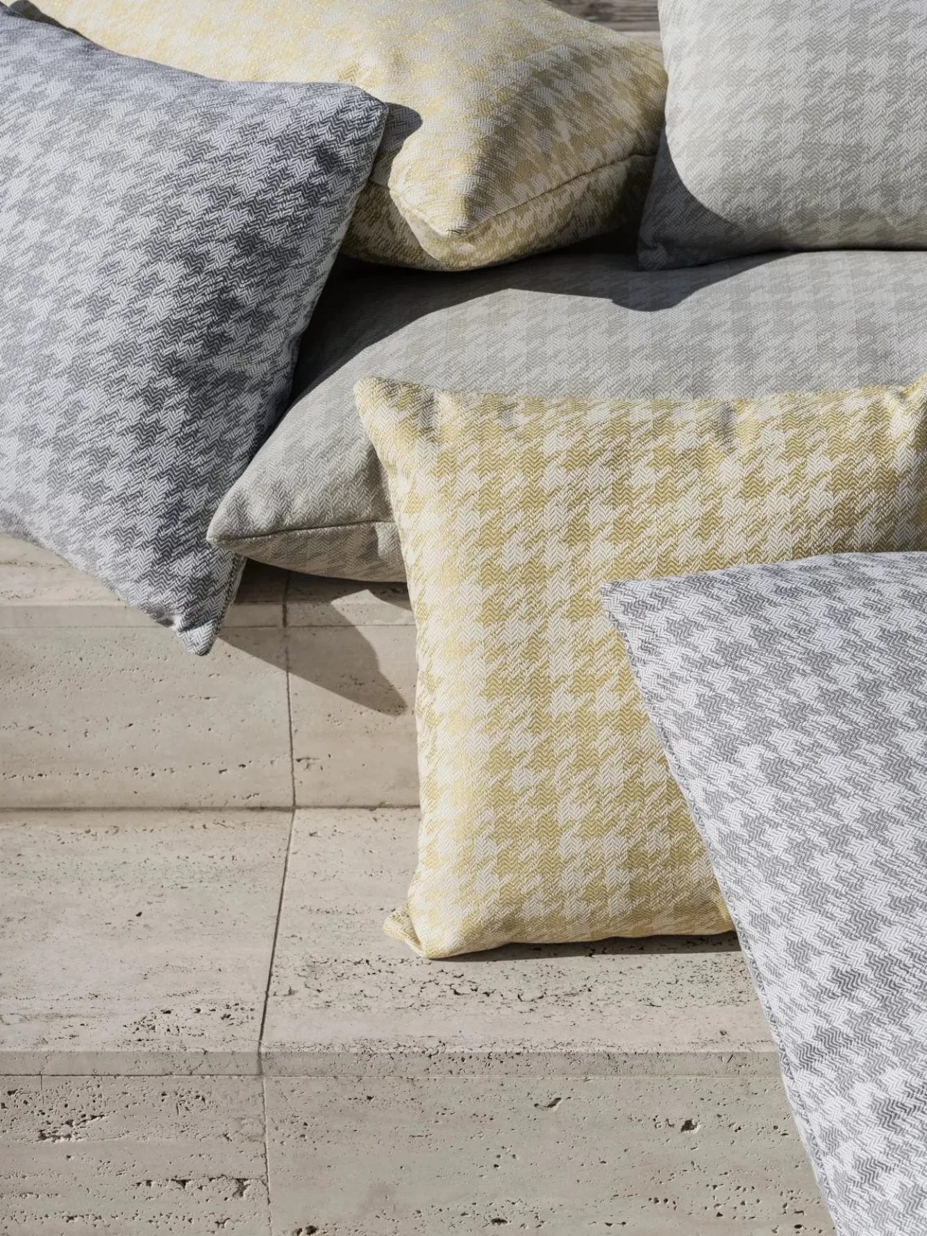 Blomus STAY cushion Twigh - color Sun (62140) 70x30 cm